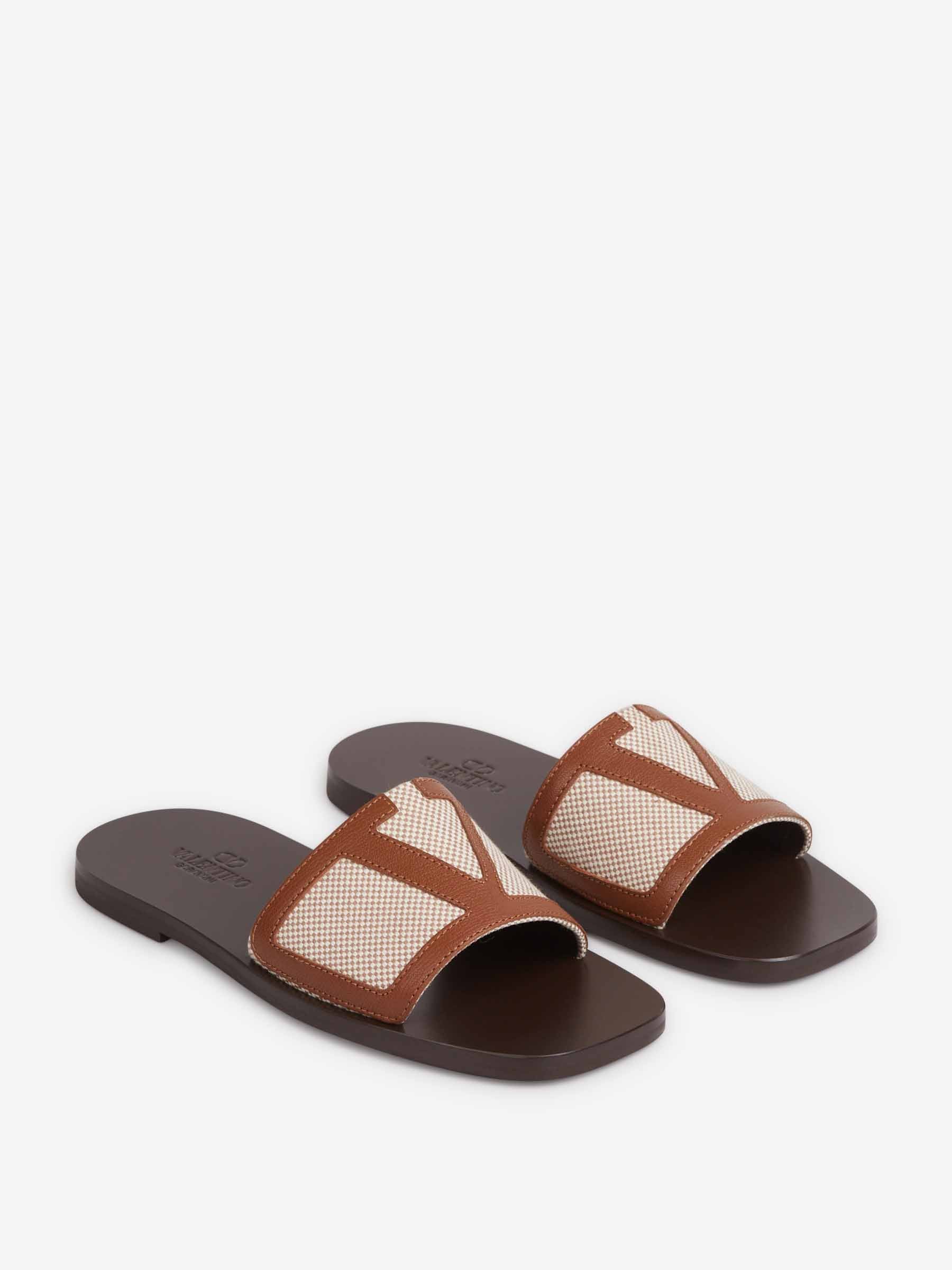 Valentino Garavani Hombre Barcelona Sandalias Viva Superstar color Beige sku 616-003271 01 - Foto 2