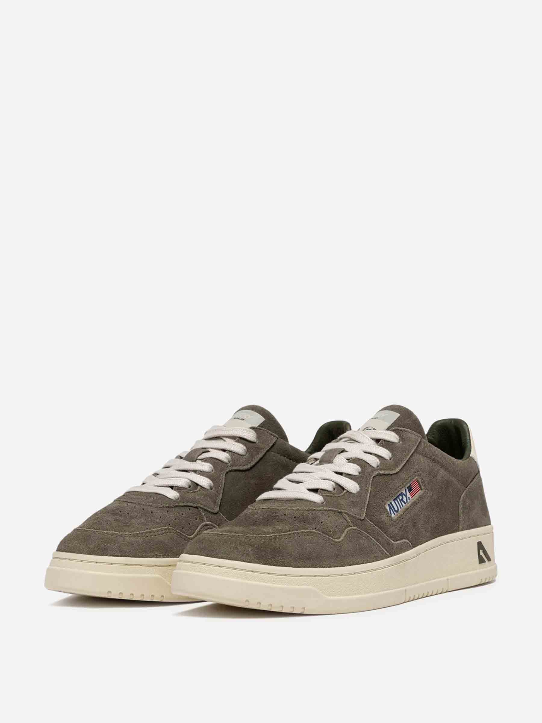 Autry Hombre Barcelona Sneakers Medalist Low color Verde Militar sku 616-003456 02 - Foto 2
