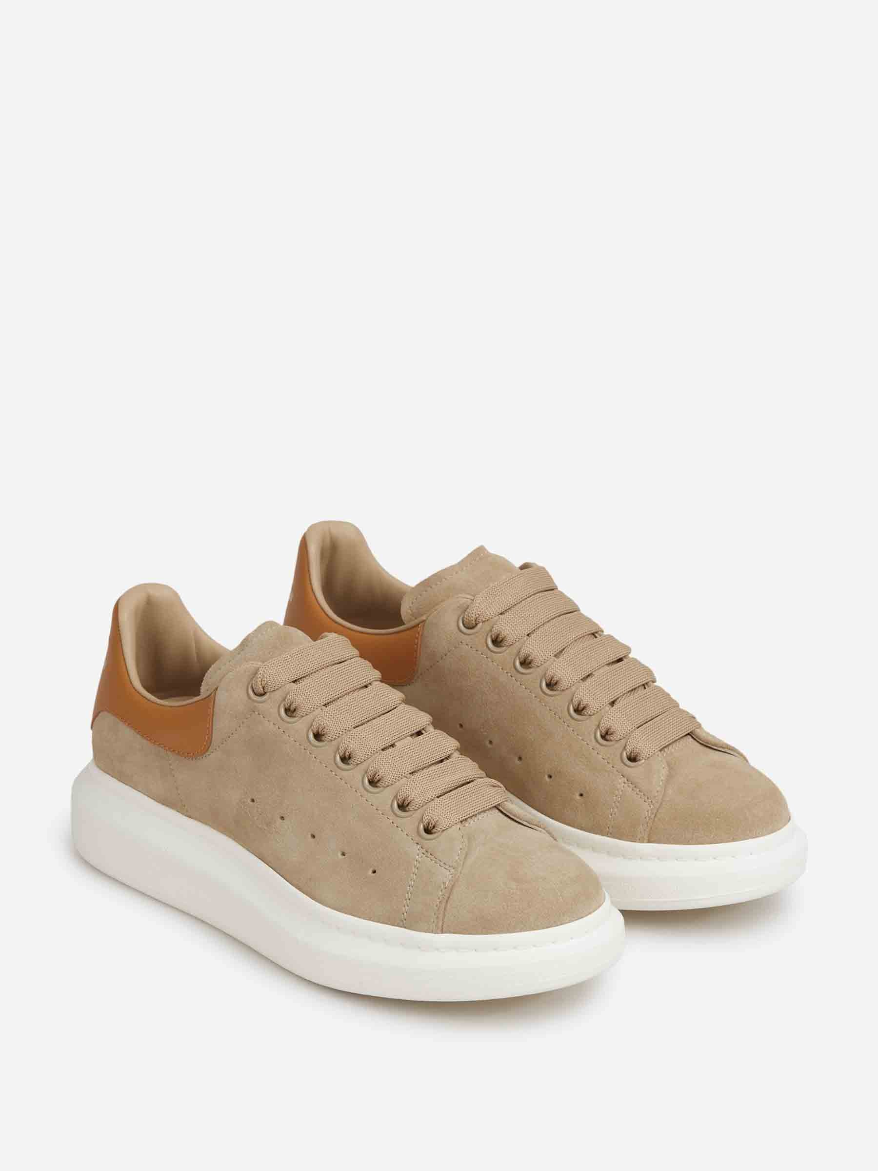 McQueen Hombre Barcelona Sneakers Oversized color Camel sku 616-003533 01 - Foto 2