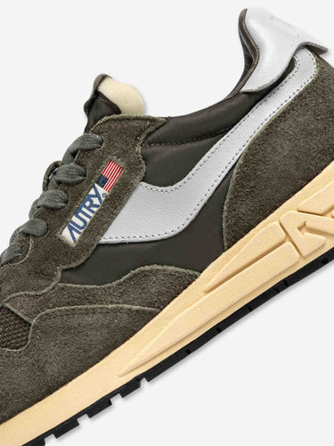 Autry Hombre Barcelona Zapatillas Reelwind Low color Verde Militar sku 616-003659 01 - Foto 4