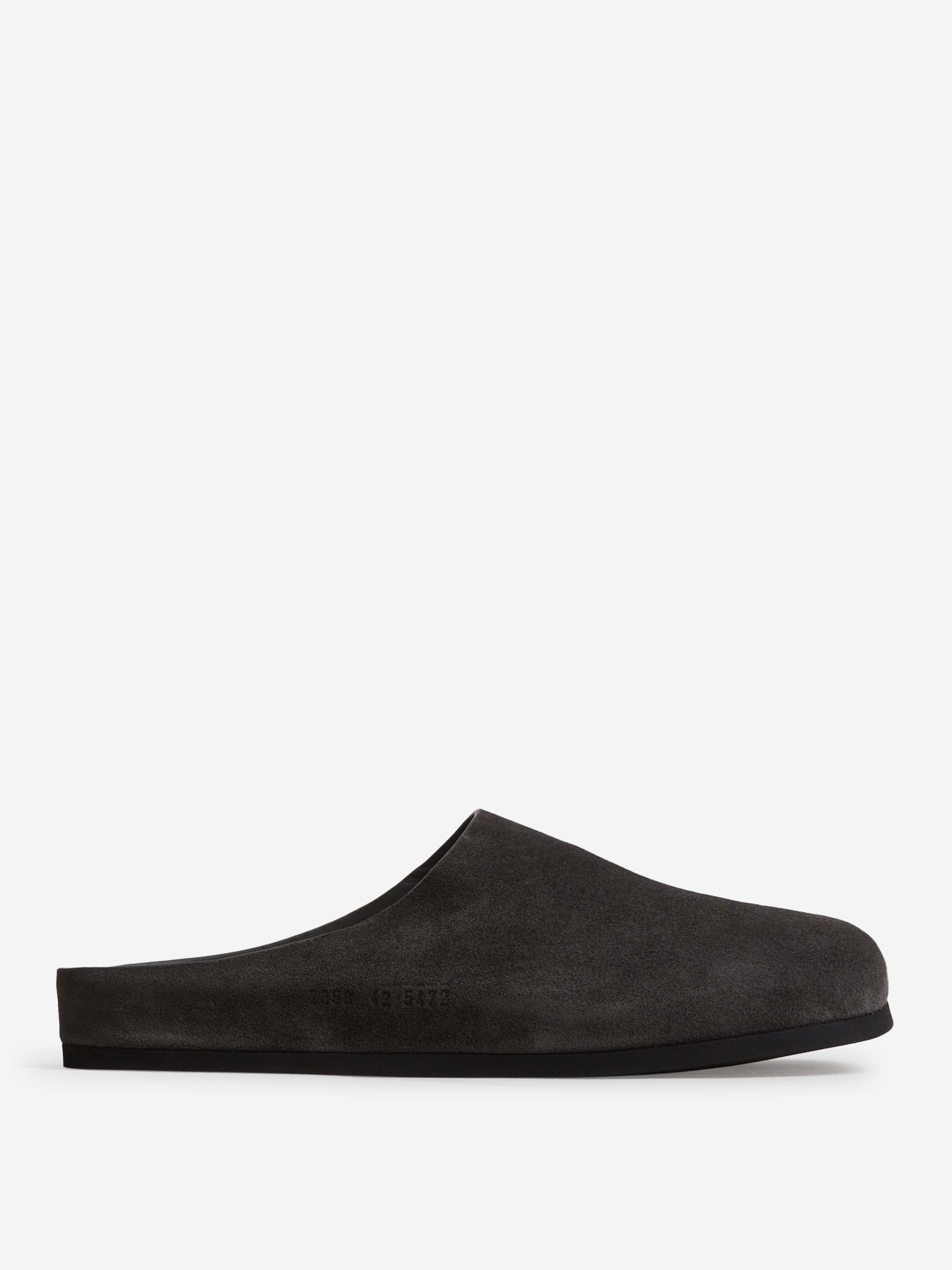 Common Projects Hombre Barcelona Zuecos Clog Suede color Gris Oscuro sku 617-000142 01 - Foto 1