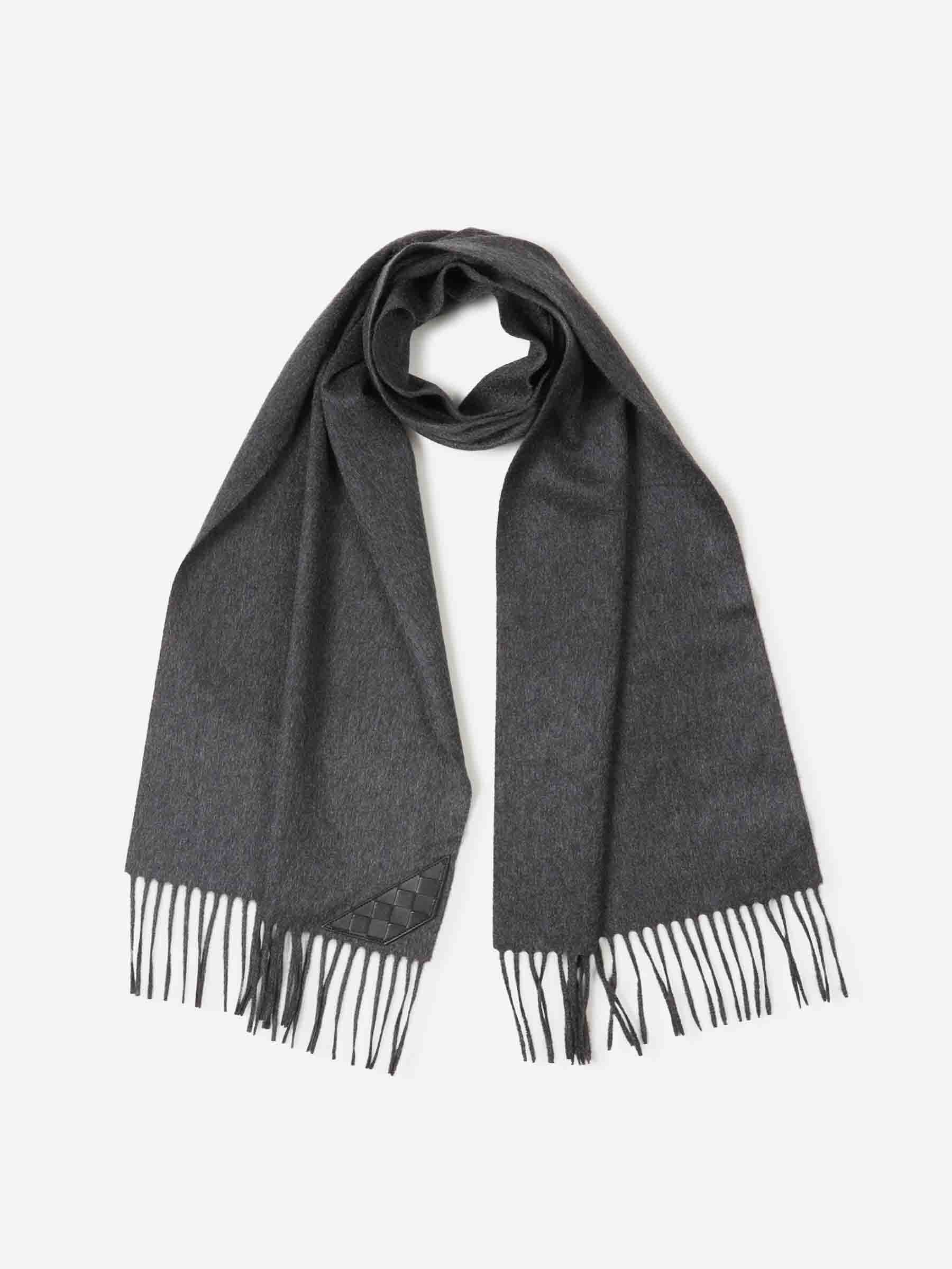 Bottega Veneta Hombre Barcelona Bufanda Cachemira color Gris Antracita sku 630-001477 01 - Foto 1