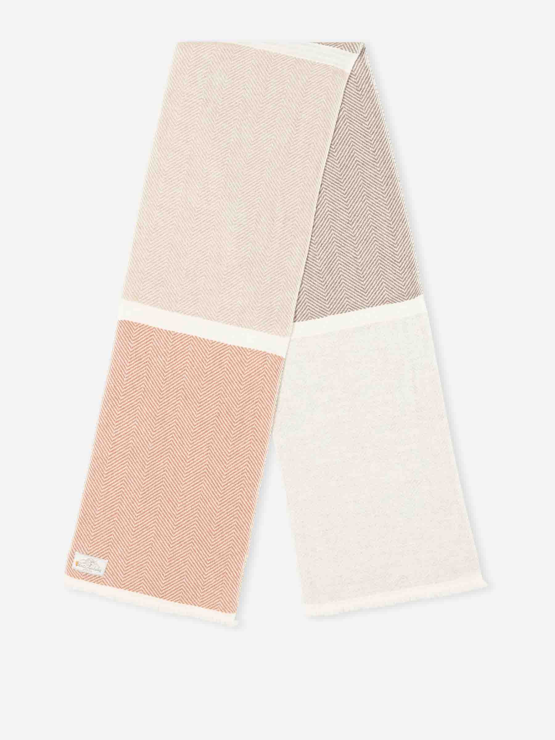 Santa Eulalia Hombre Barcelona Bufanda Espiga Cashmere color Marrón sku 630-001508 02 - Foto 2