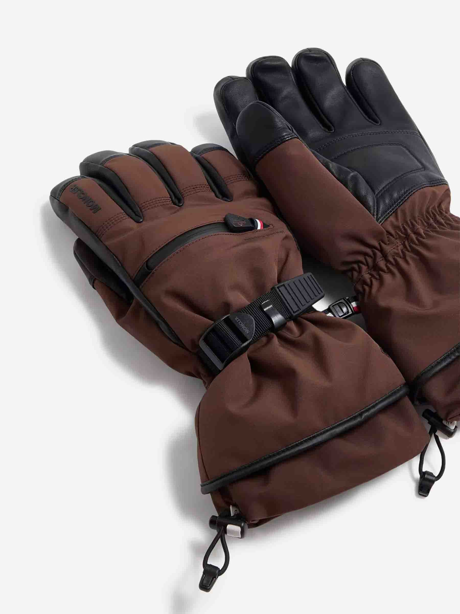 Moncler Grenoble Hombre Barcelona Guantes Acolchados color Marrón sku 680-000123 01 - Foto 2
