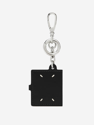 Maison Margiela Hombre Barcelona Llavero Charm Foto color Negro sku 681-000059 01 - Foto 2