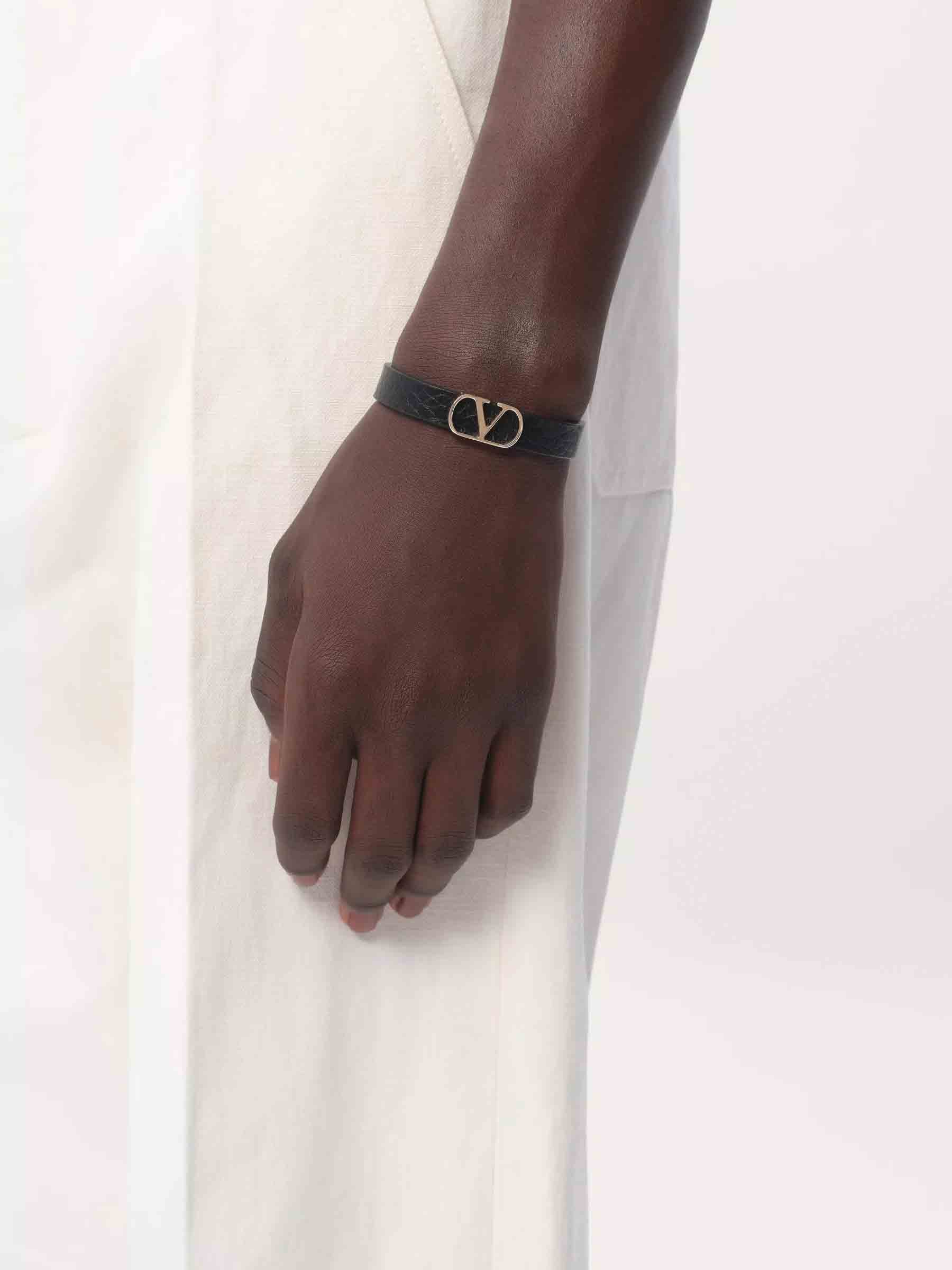 Valentino Garavani Hombre Barcelona Brazalete Vlogo Signature color Negro sku 682-000867 01 - Foto 2