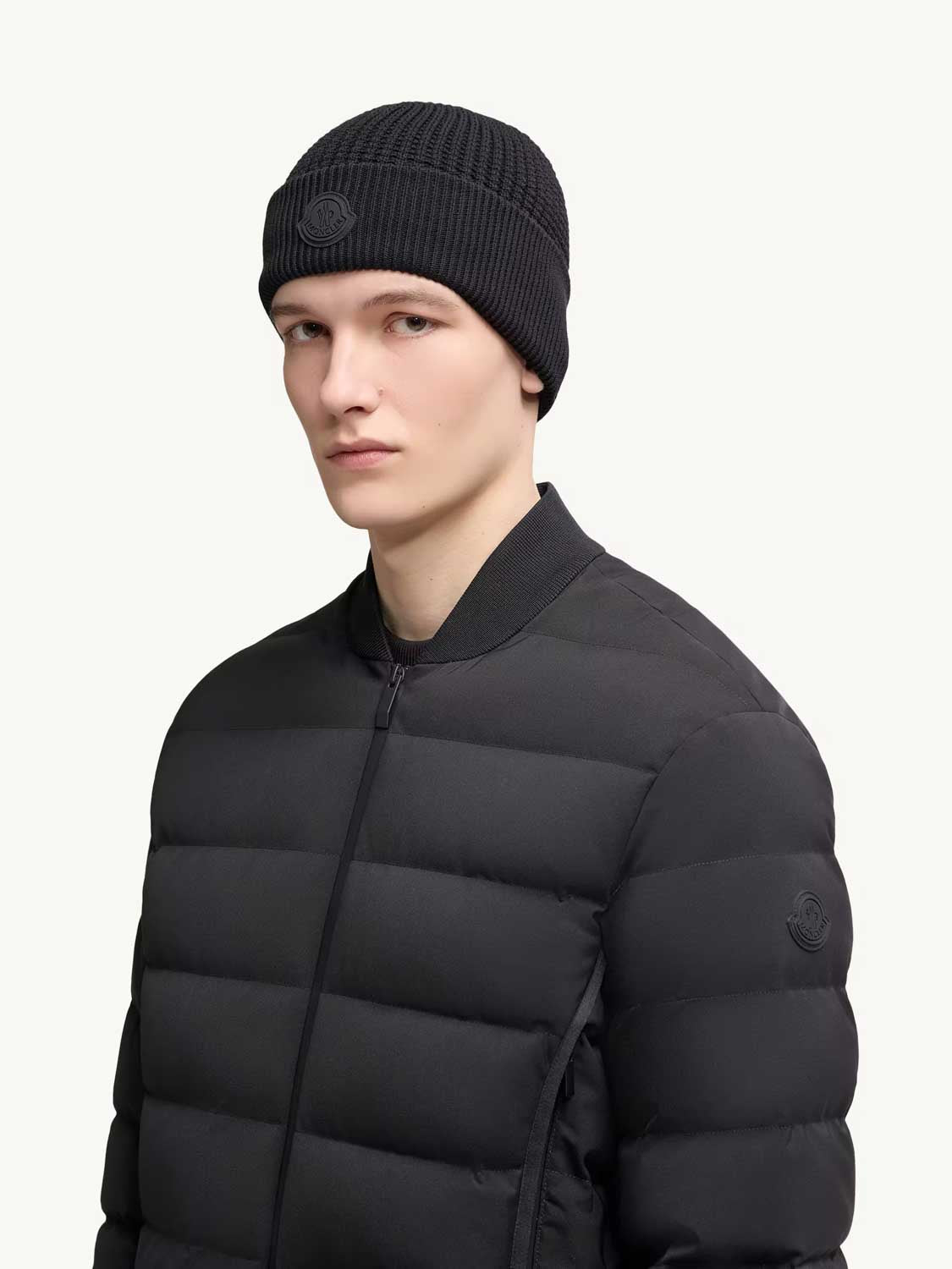 Moncler Hombre Barcelona Gorro de algodón con logotipo color Negro sku 689-000015 02 - Foto 2