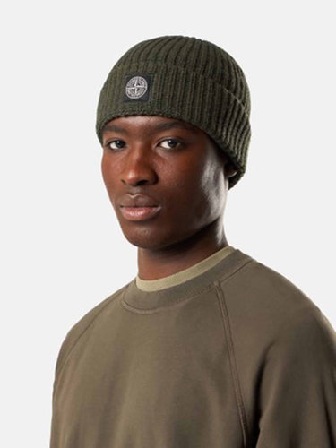 Stone Island Hombre Barcelona Gorro Canalé Logo color Verde Militar sku 689-000057 03 - Foto 2