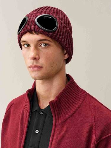 C.P. Company Hombre Barcelona Gorro Lana Canalé color Burdeos sku 689-000058 01 - Foto 2