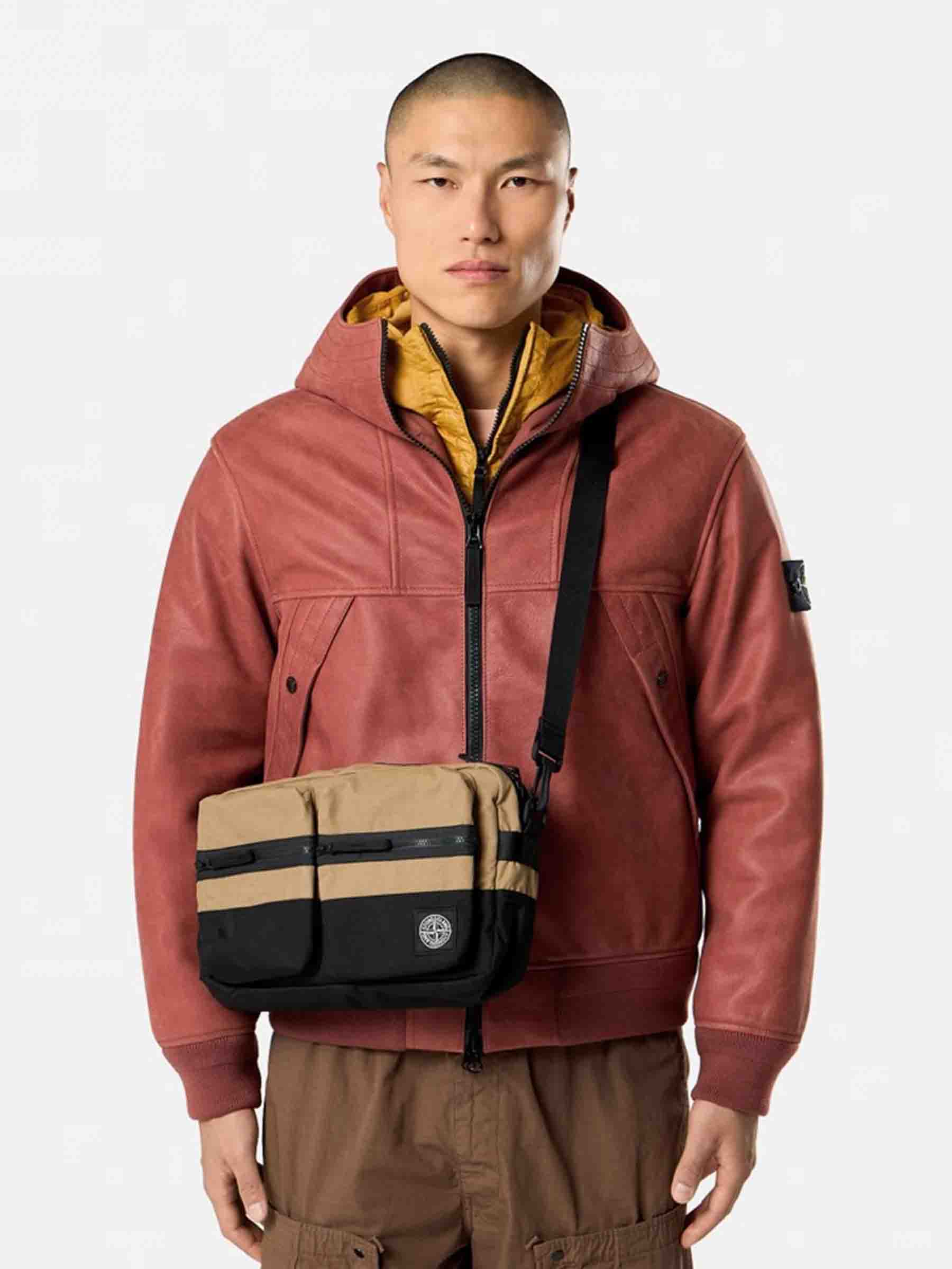 Stone Island Hombre Barcelona Bandolera Cotton Ripstop color Camel sku 690-000129 01 - Foto 2