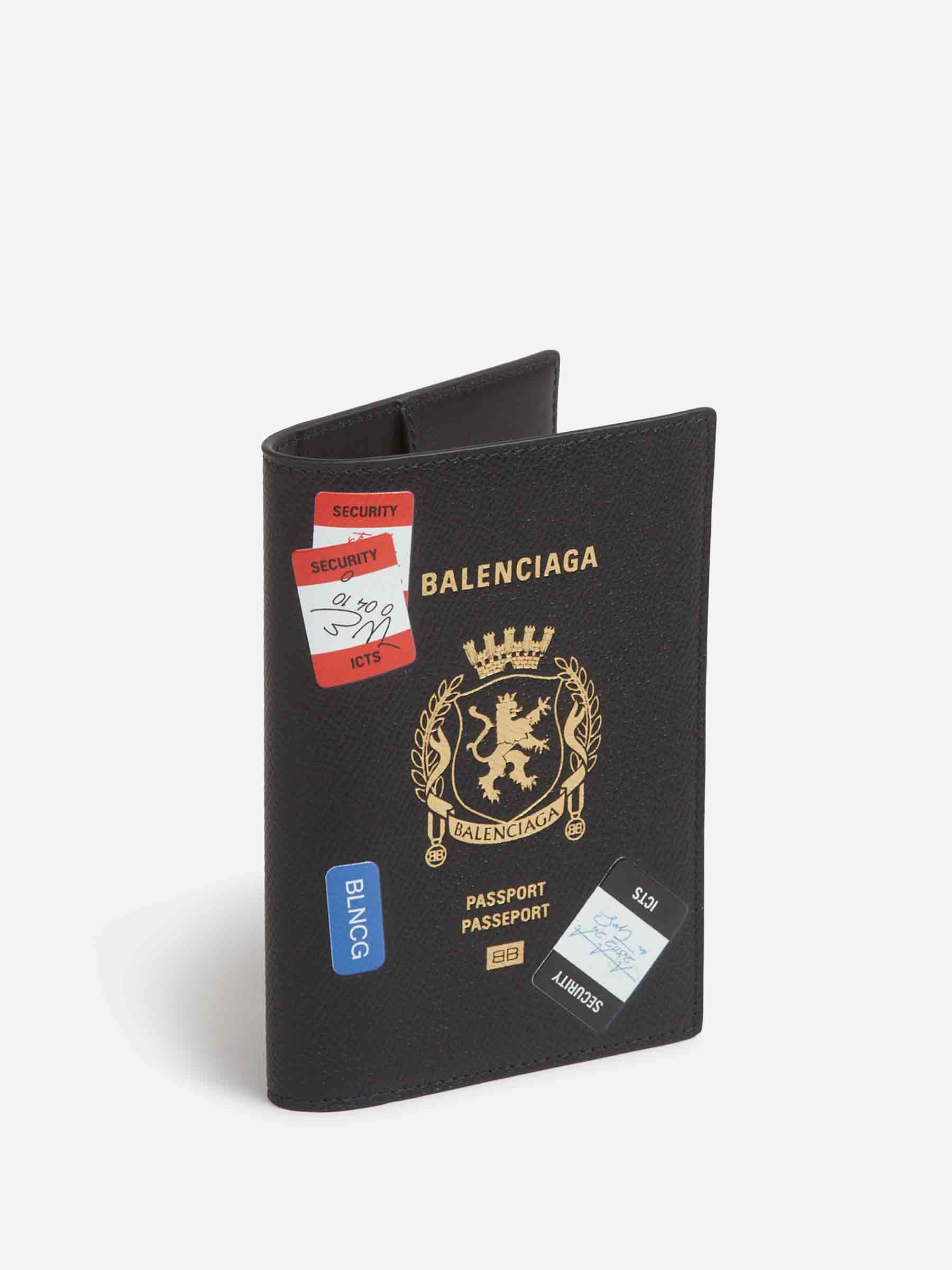 Balenciaga Hombre Barcelona Funda Passport color Negro sku 691-001543 01 - Foto 2