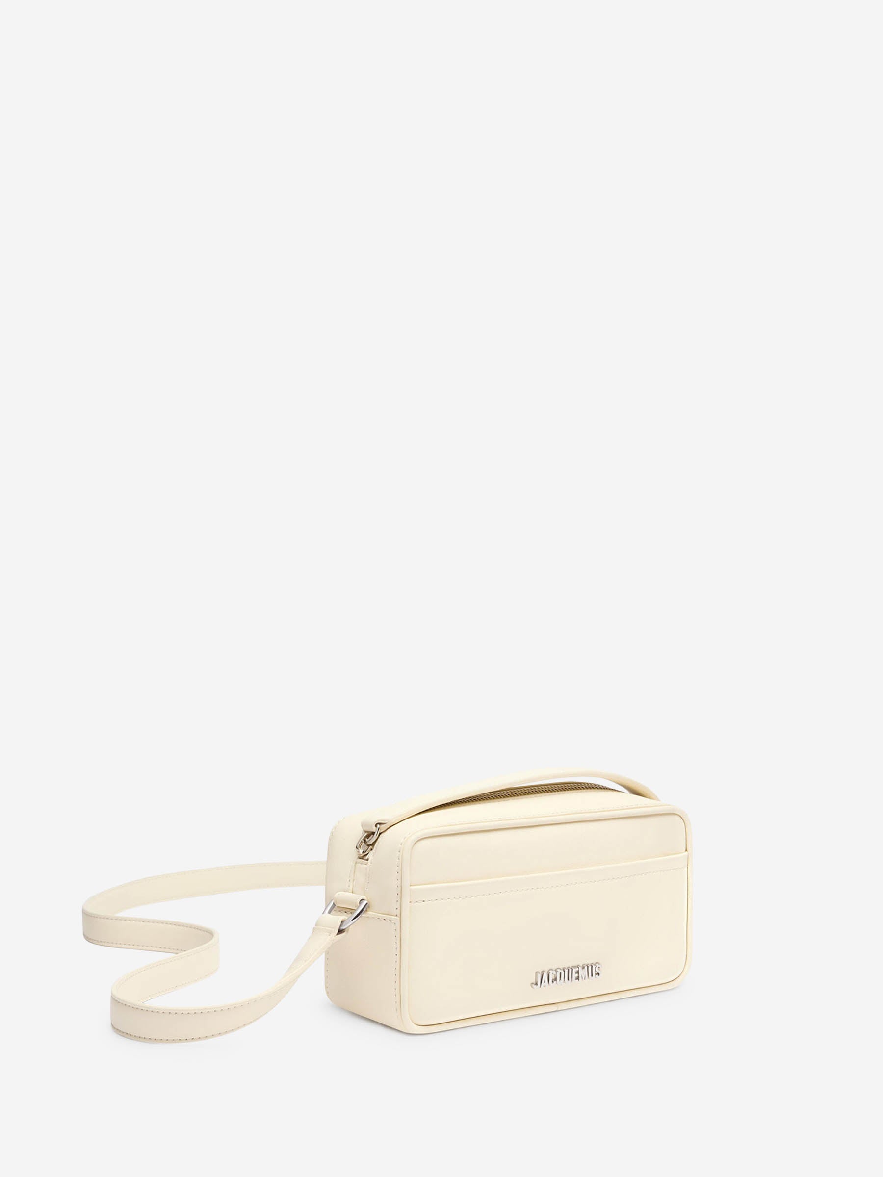 Jacquemus Hombre Barcelona Bolso Le Baneto color Marfil sku 692-002009 02 - Foto 2