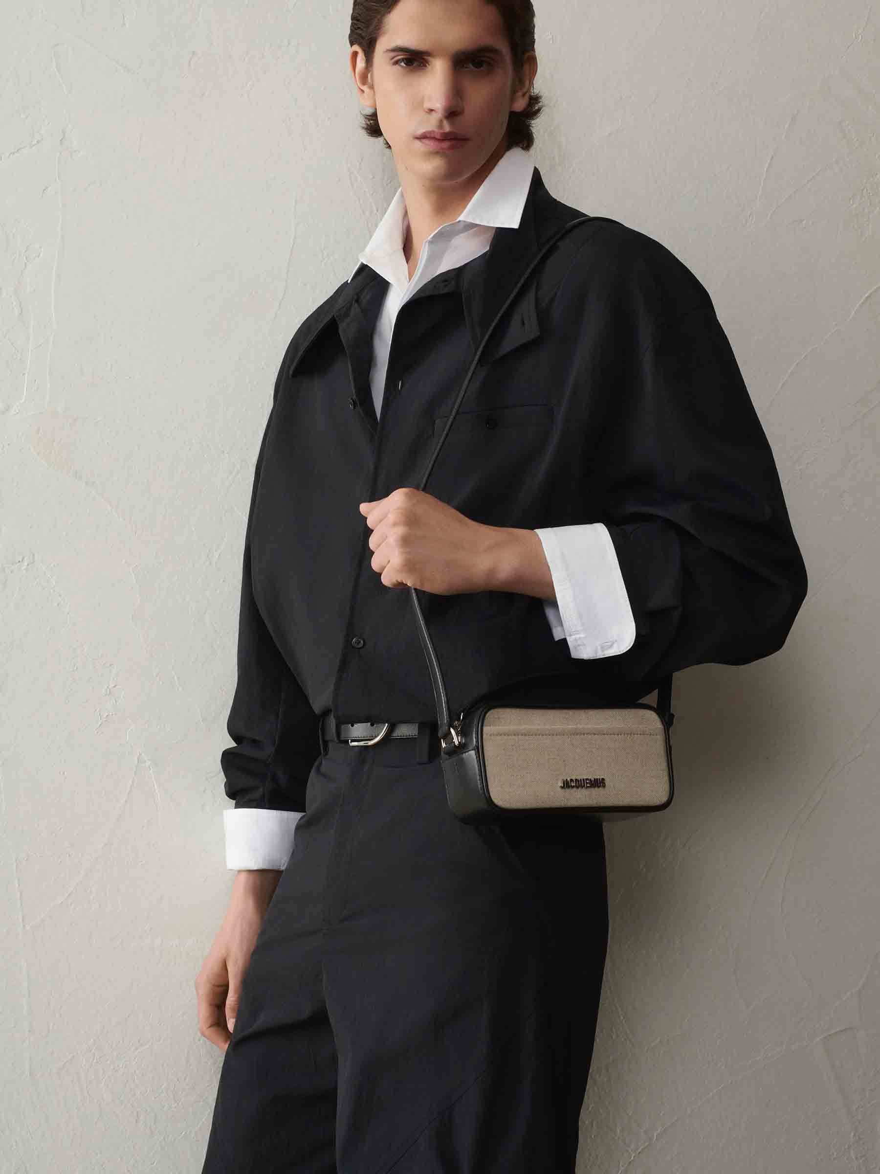 Jacquemus Hombre Barcelona Bolso Le Baneto color Crema sku 692-002010 01 - Foto 2