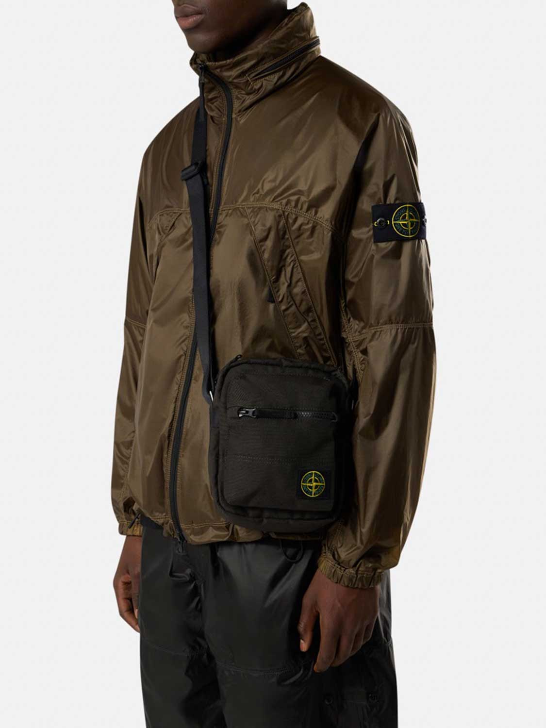 Stone Island Hombre Barcelona Bolso pochette de CORDURA® 1500 color Negro sku 692-002043 01 - Foto 2