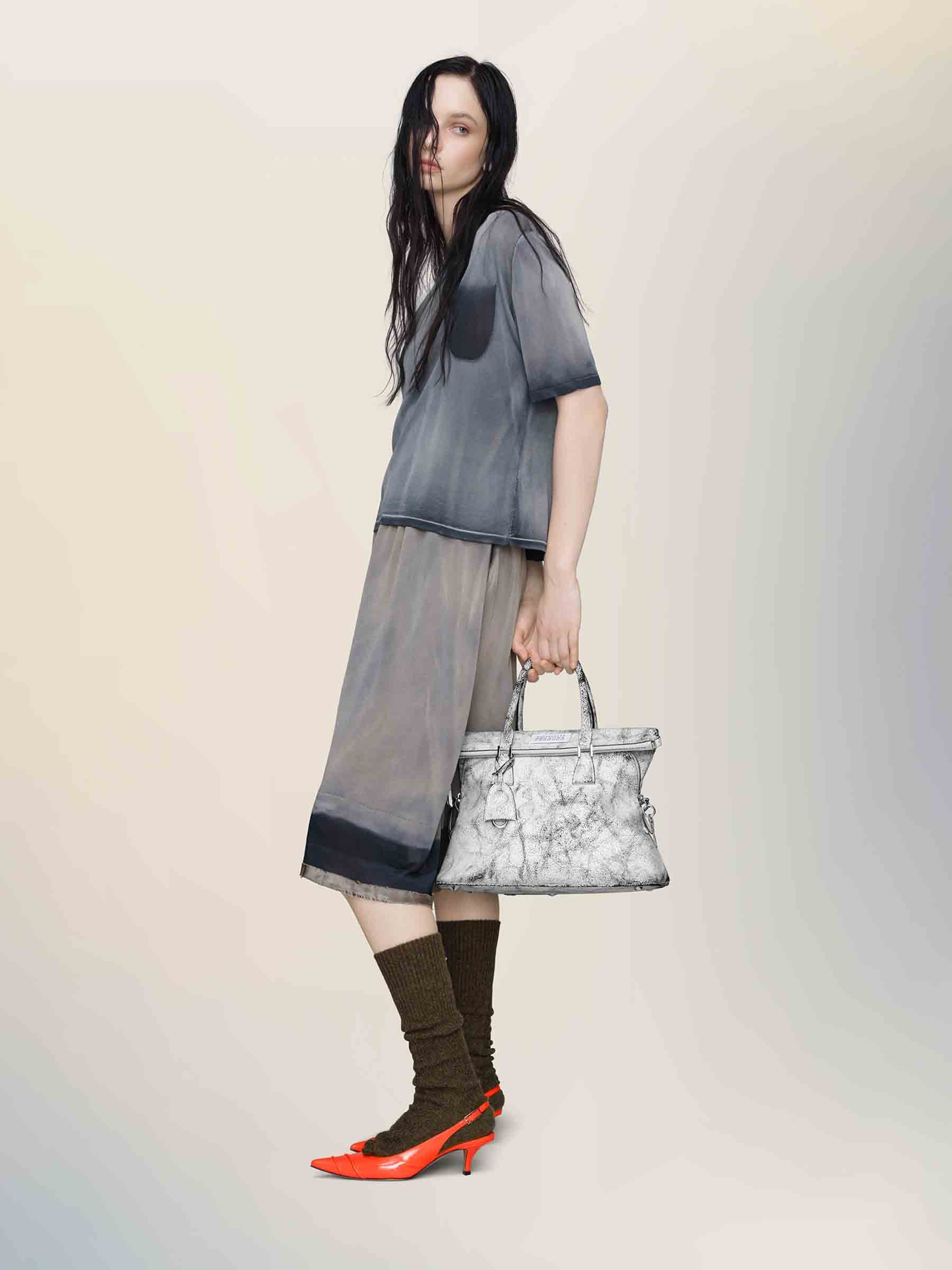 Maison Margiela Hombre Barcelona Bolso Loved to Death Medium 5AC color Blanco sku 692-002061 01 - Foto 2