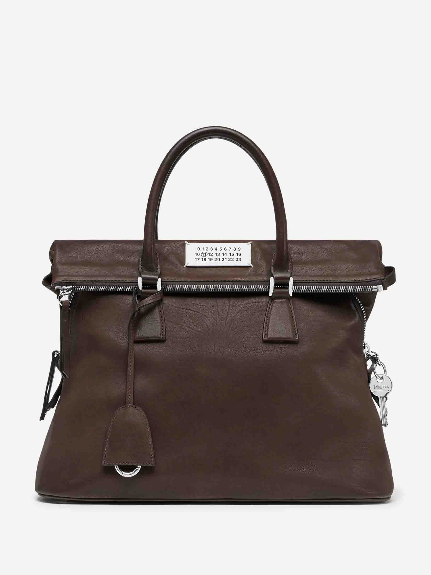 Maison Margiela Hombre Barcelona Bolso Loved to Death Medium 5AC color Marrón Oscuro sku 692-002062 02 - Foto 1