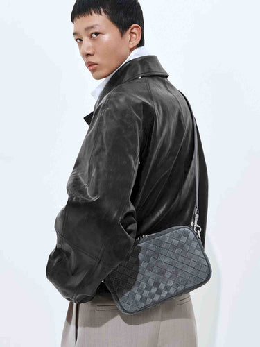 Bottega Veneta Hombre Barcelona Bandolera Camera Bag color Negro sku 692-002107 01 - Foto 2