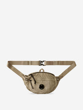 C.P. Company Hombre Barcelona Riñonera Ovalada Nylon color Camel sku 692-002115 01 - Foto 1