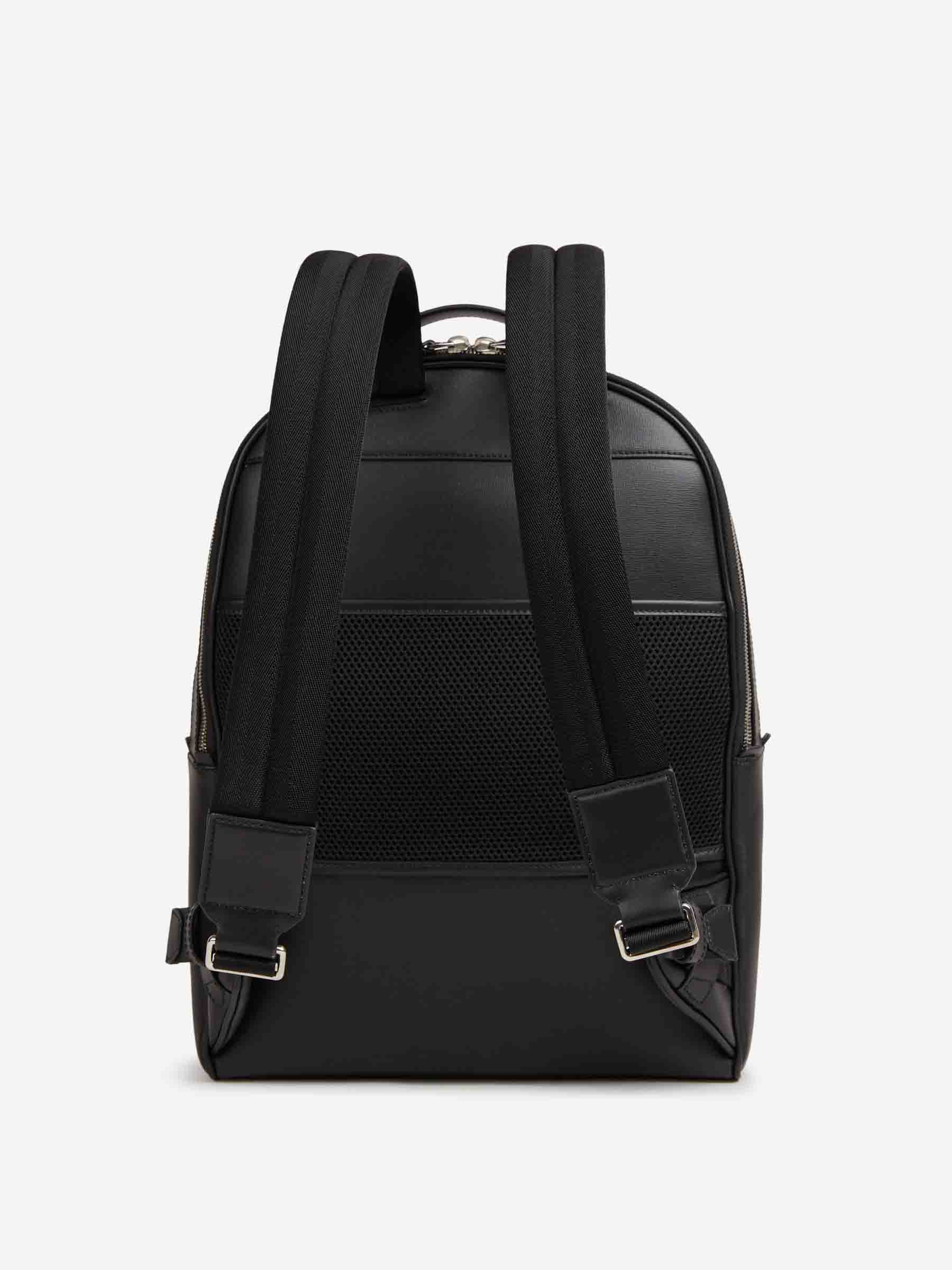 Bally – Bally Leather Logo Backpack in Barcelona or Shop Online Hombre 693-000065 01