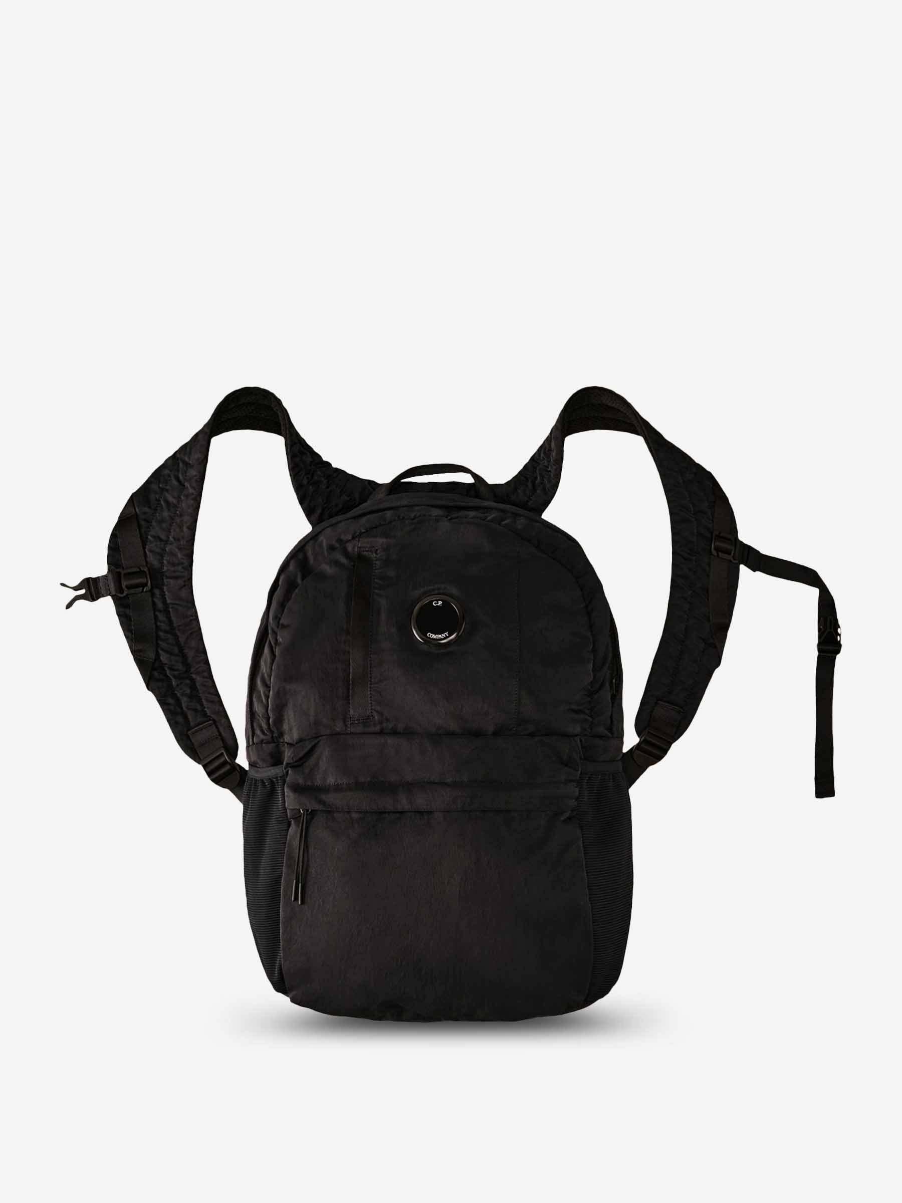 C.P. Company Hombre Barcelona Mochila Nylon B Lens color Azul Noche sku 693-000084 01 - Foto 1