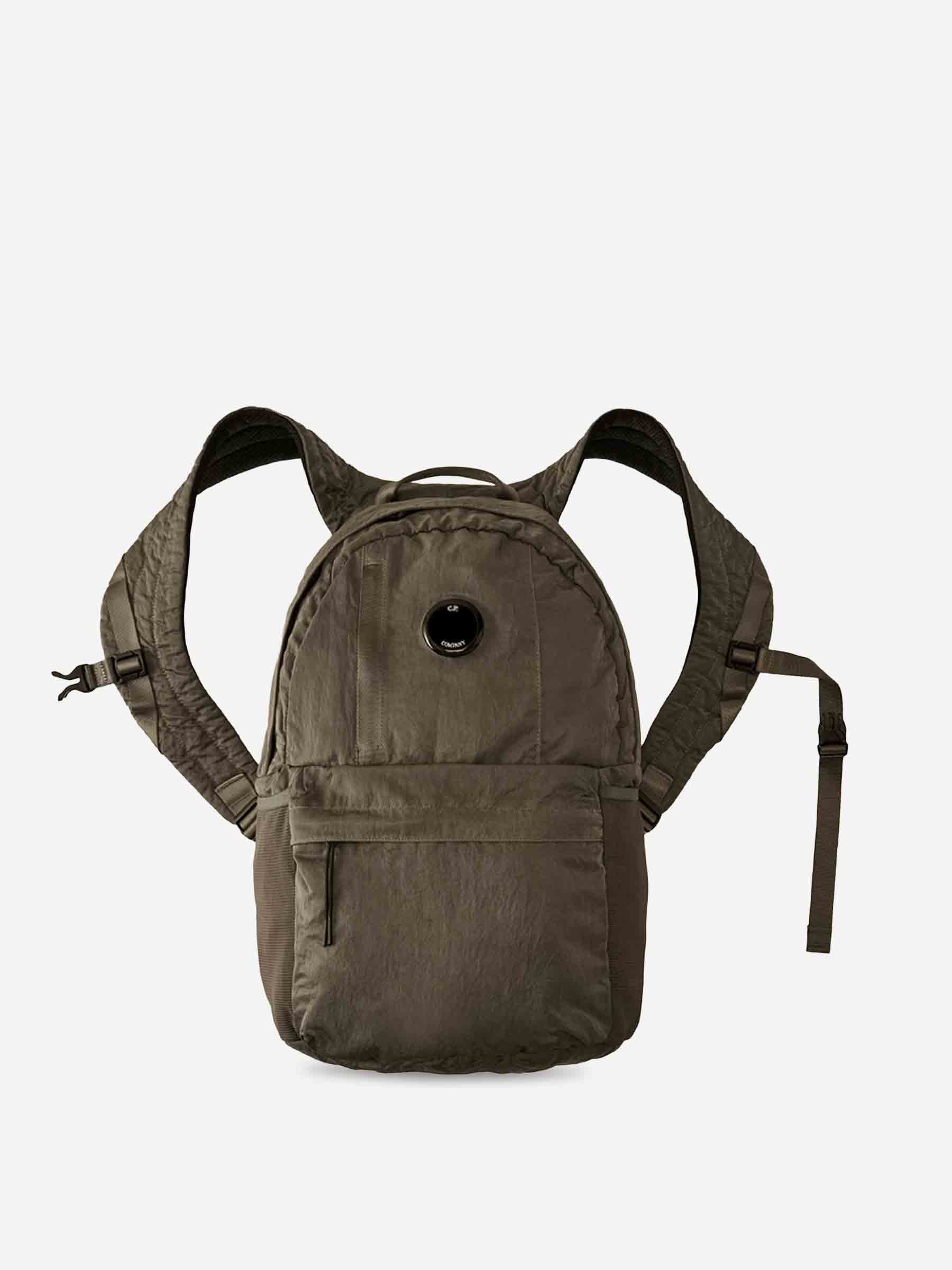 C.P. Company Hombre Barcelona Mochila B Lens color Gris Oscuro sku 693-000085 01 - Foto 1