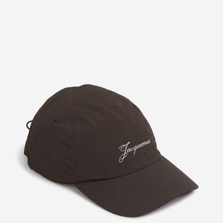 Jacquemus Hombre Barcelona Gorra Baluchon color Marrón Oscuro sku 695-001957 01 - Foto 1
