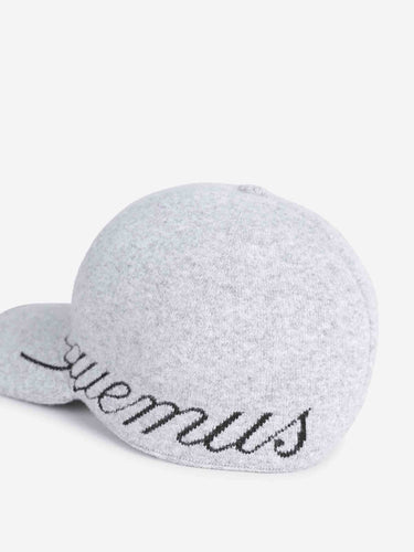 Jacquemus Hombre Barcelona Gorra Punto Atelier color Gris Claro sku 695-002056 01 - Foto 4