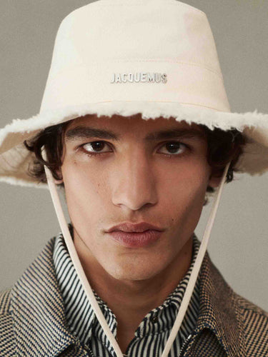 Jacquemus Hombre Barcelona Sombrero Le Bob Artichaut color Blanco sku 697-000255 01 - Foto 3