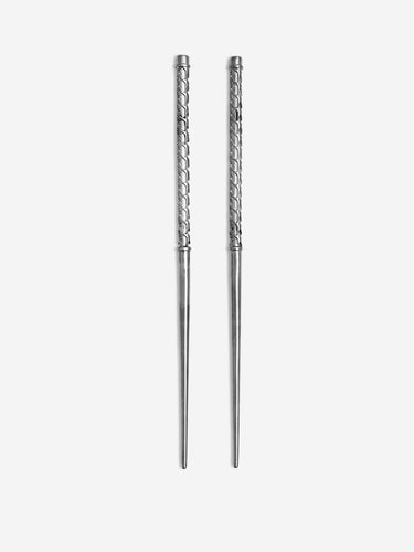 Twojeys Hombre Barcelona Chopsticks  Monograma color Plateado sku 699-002336 01 - Foto 1
