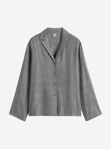 TOTEME Mujer Barcelona Blusa Franela Monograma color Gris Piedra sku 701-002201 01 - Foto 1