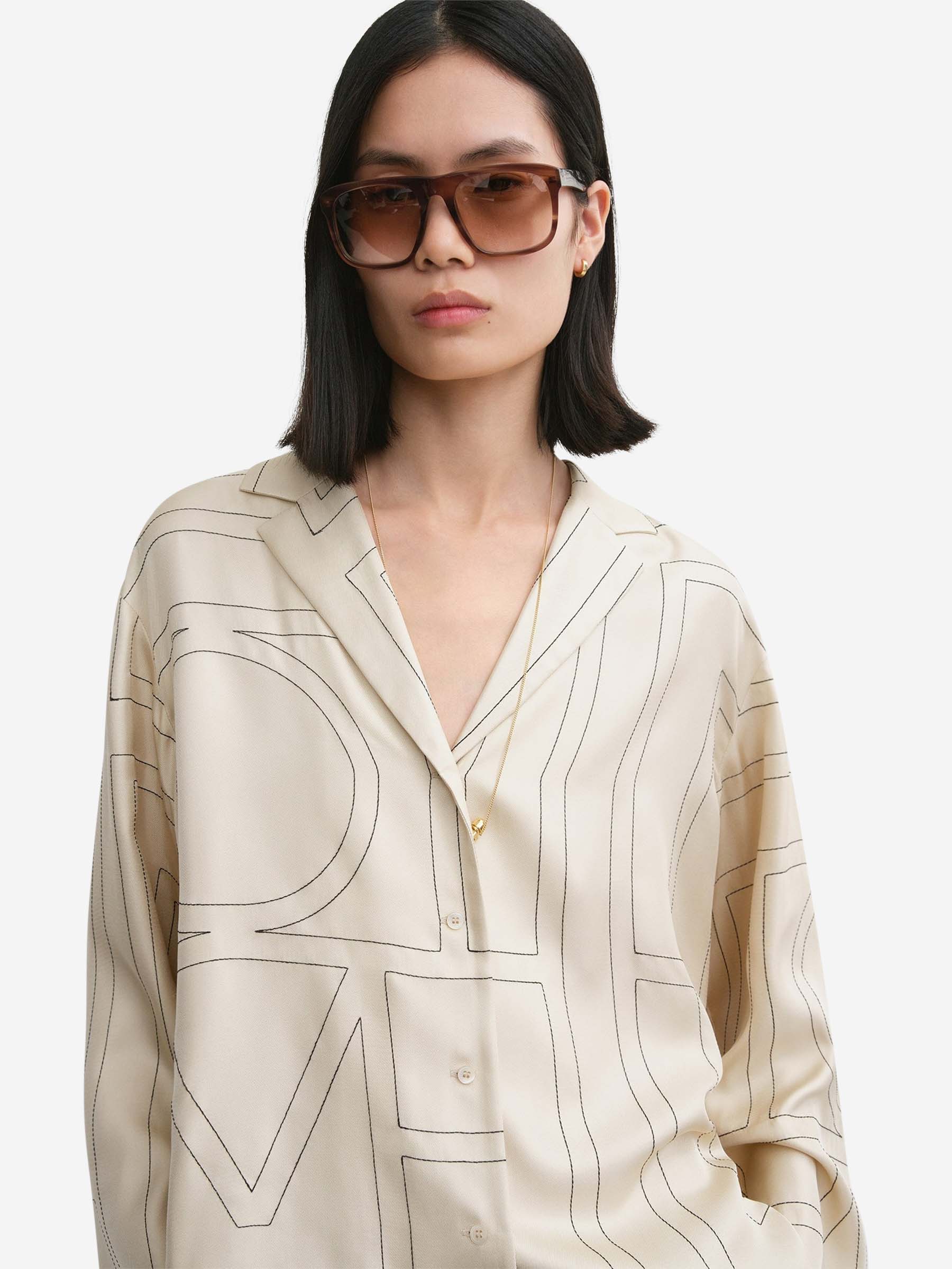 TOTEME Mujer Barcelona Blusa Seda Monograma color Beige sku 701-002323 02 - Foto 2