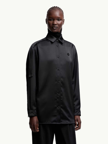 Moncler Genius Edward Enninful Mujer Barcelona Camisa Satén Lisa color Negro sku 701-002338 01 - Foto 2