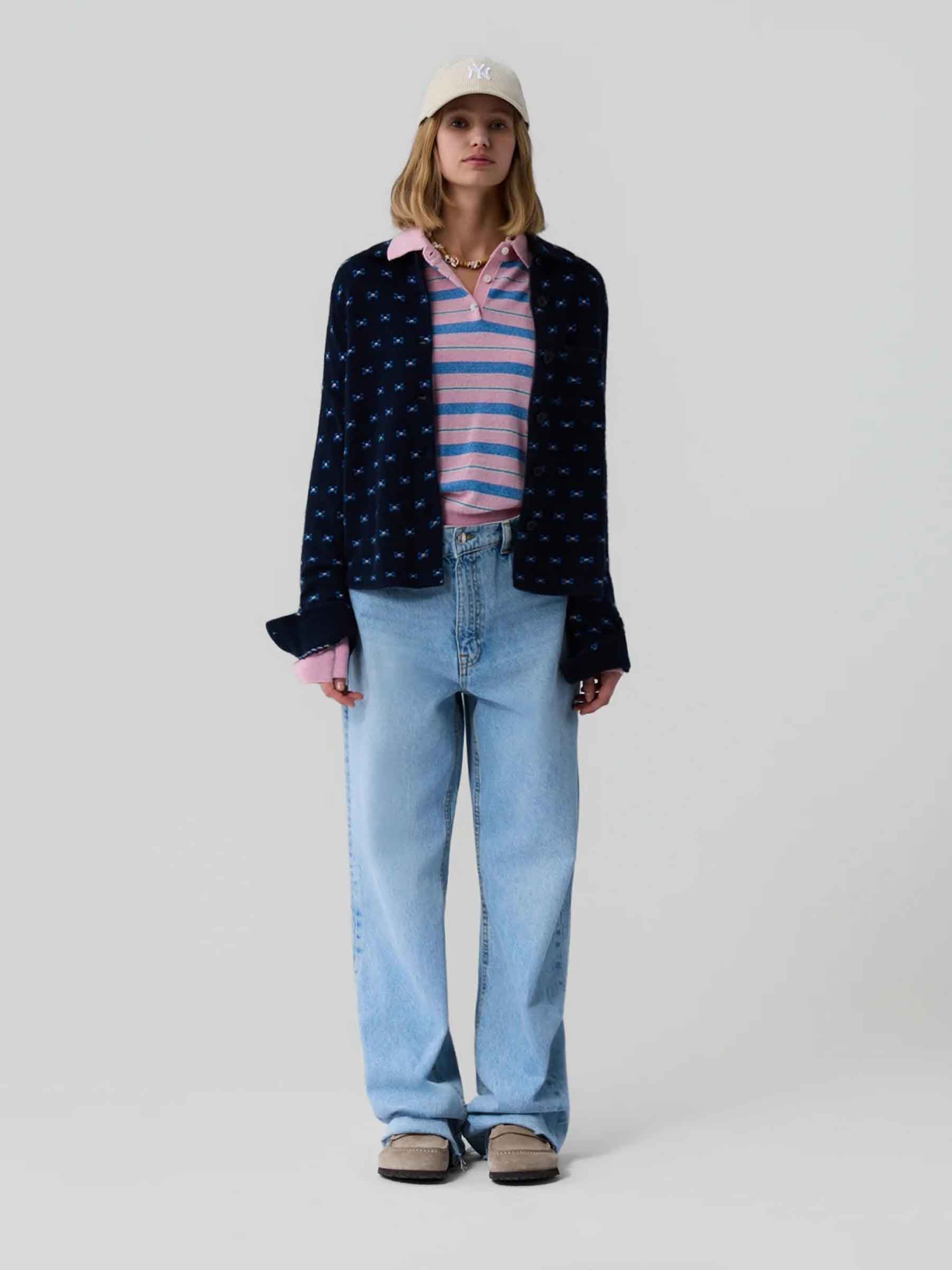 Guest in Residence Mujer Barcelona Cárdigan Dylan Tweed color Azul Noche sku 701-002415 01 - Foto 2