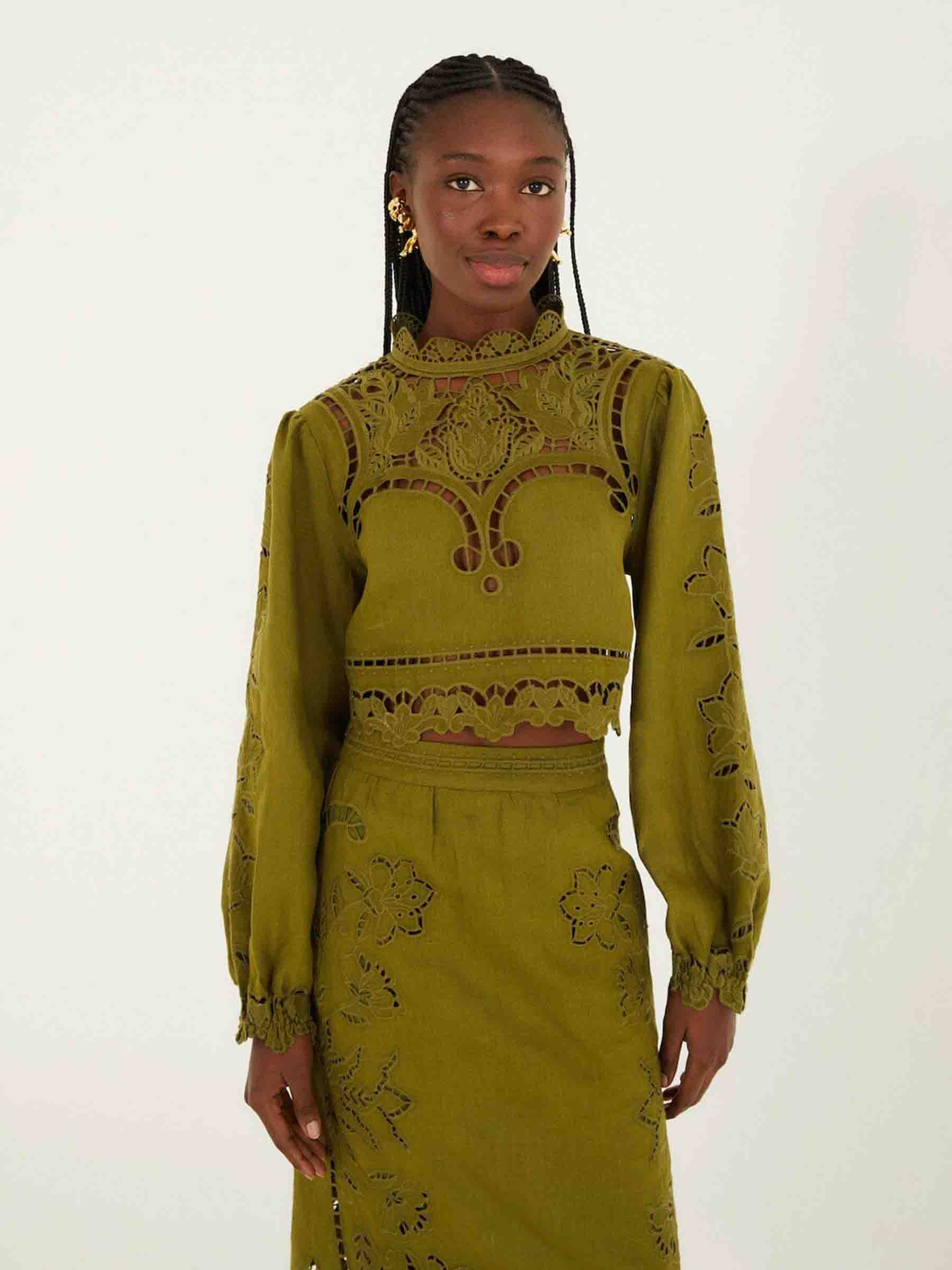 Farm Rio Mujer Barcelona Blusa Richelieu Lino color Verde sku 701-002423 01 - Foto 1