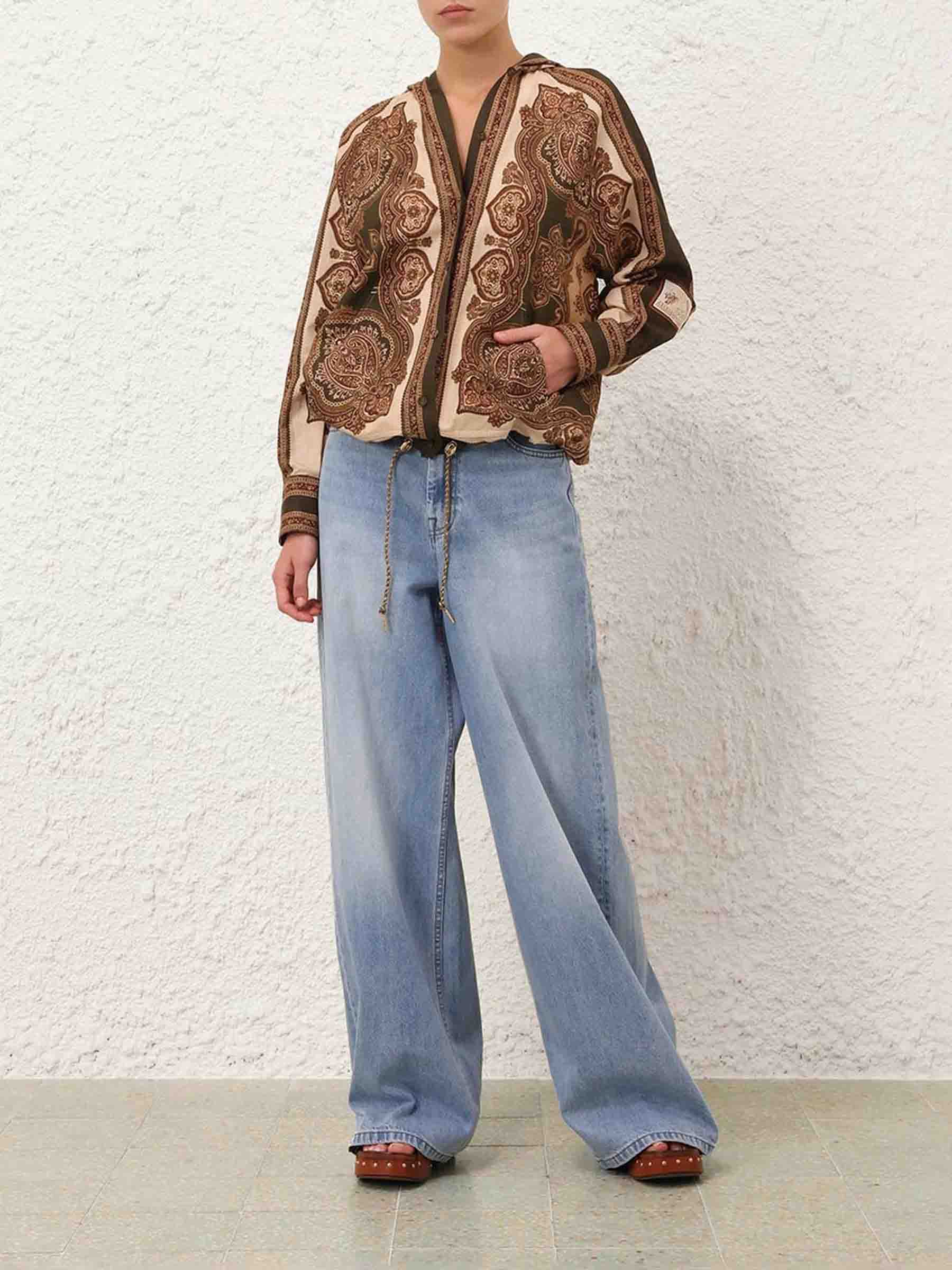 Zimmermann Mujer Barcelona Blusa Estampada Capucha color Verde Militar sku 701-002517 01 - Foto 2