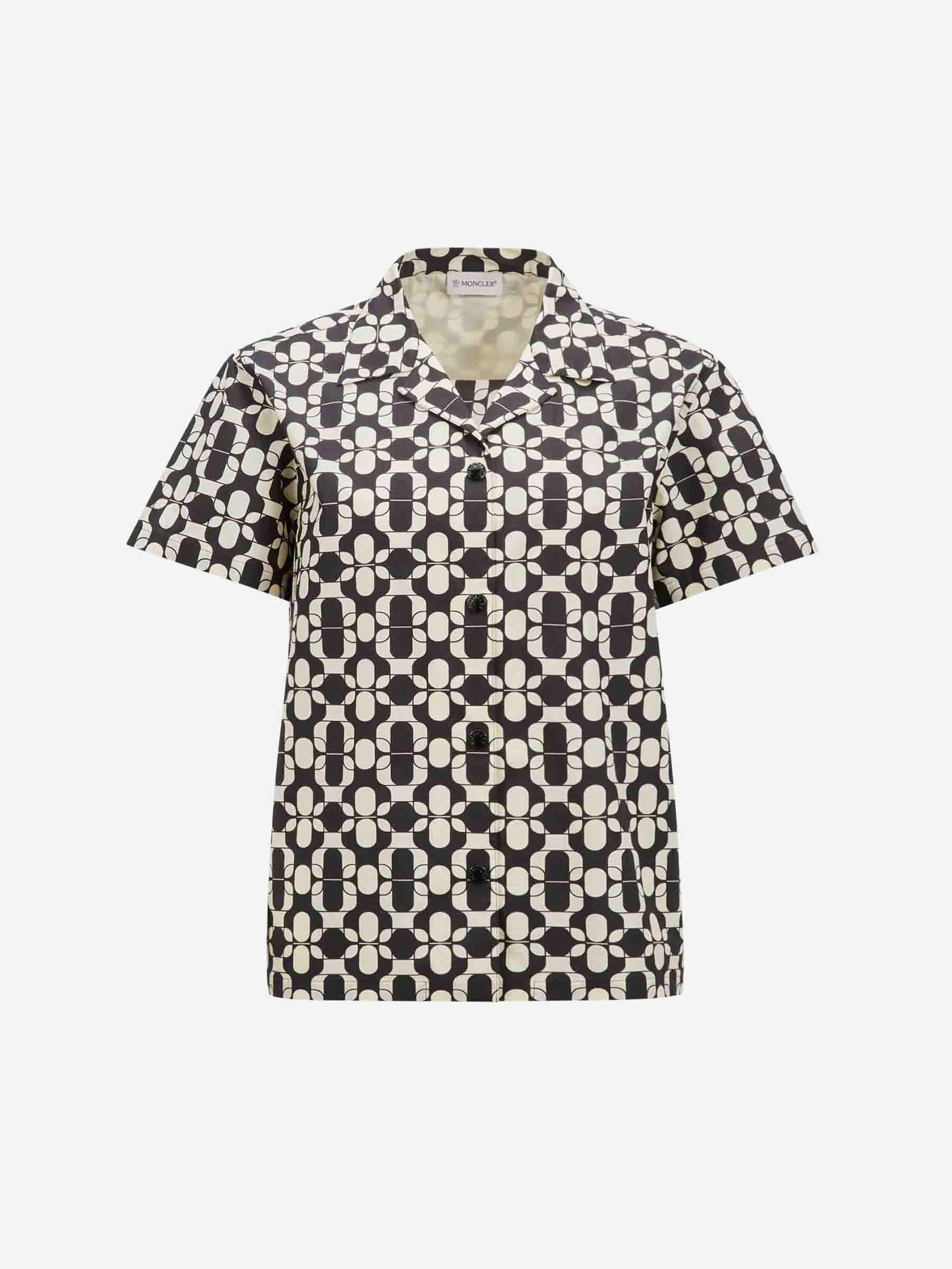 Moncler Mujer Barcelona Camisa Estampado Algodón color Blanco y Negro sku 702-000477 01 - Foto 1