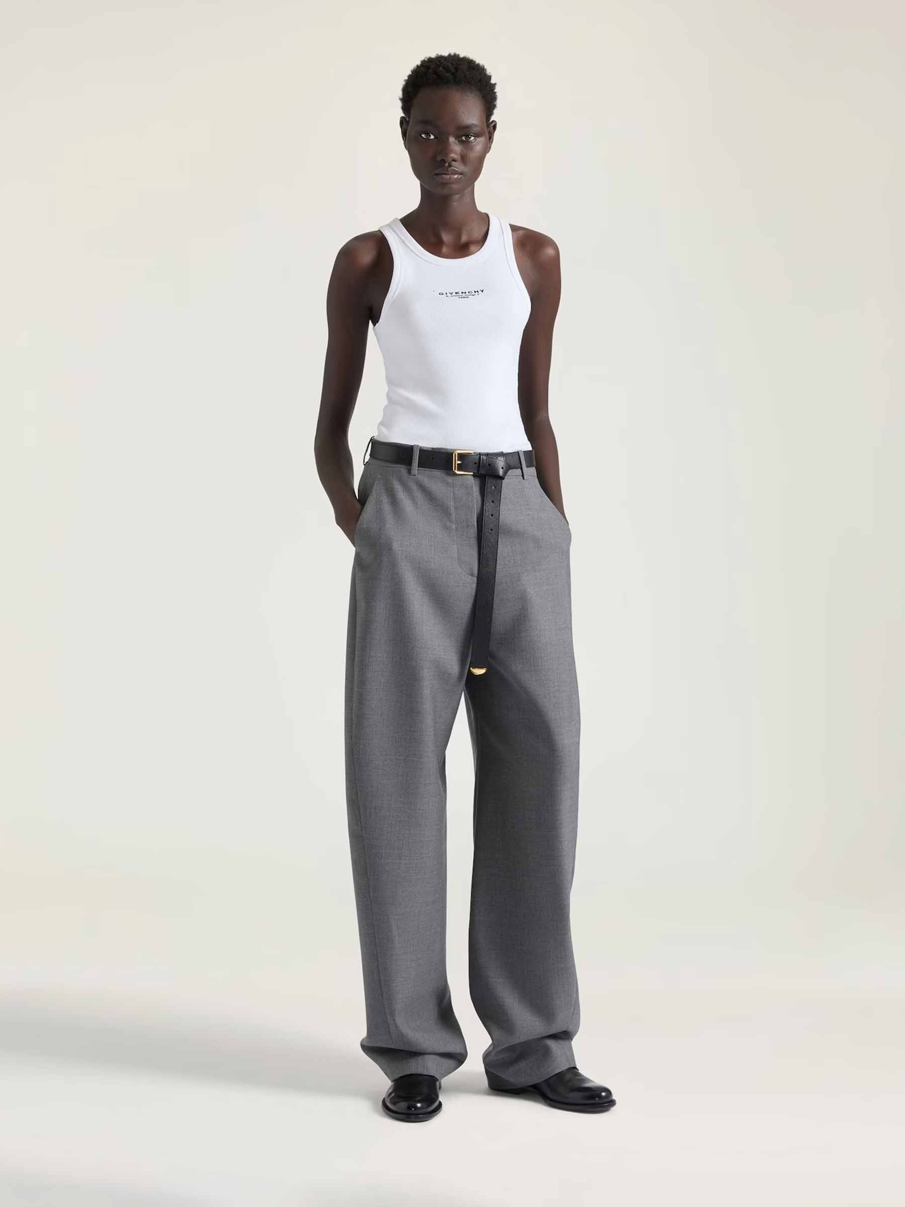 Givenchy Mujer Barcelona Top Tirantes Entallado color Blanco sku 703-002484 01 - Foto 2