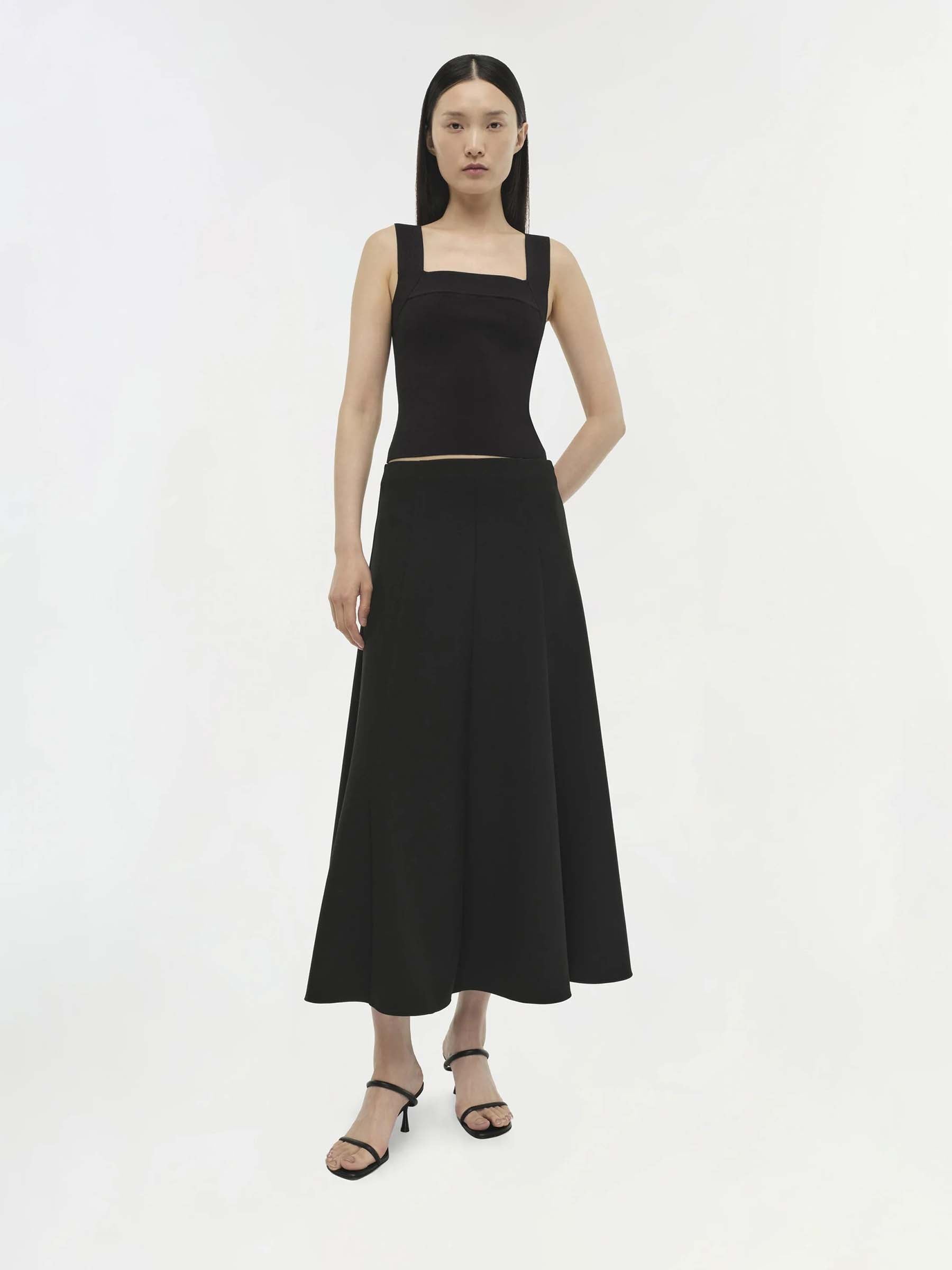 Simkhai Mujer Barcelona Top Madine color Negro sku 703-002504 01 - Foto 2