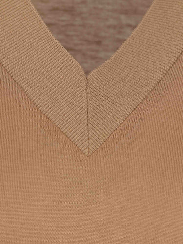 Herno Mujer Barcelona Jersey Cuello Pico color Camel sku 711-003450 01 - Foto 3