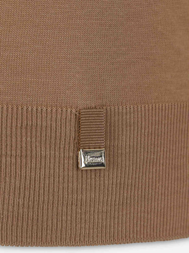 Herno Mujer Barcelona Jersey Cuello Pico color Camel sku 711-003450 01 - Foto 4