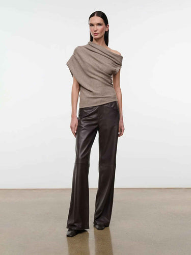 Staud Mujer Barcelona Top Asimétrico Mabel color Beige sku 712-000618 01 - Foto 2