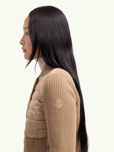 Moncler Mujer Barcelona Cárdigan Acolchado Algodón color Camel sku 713-000421 01 - Foto 4