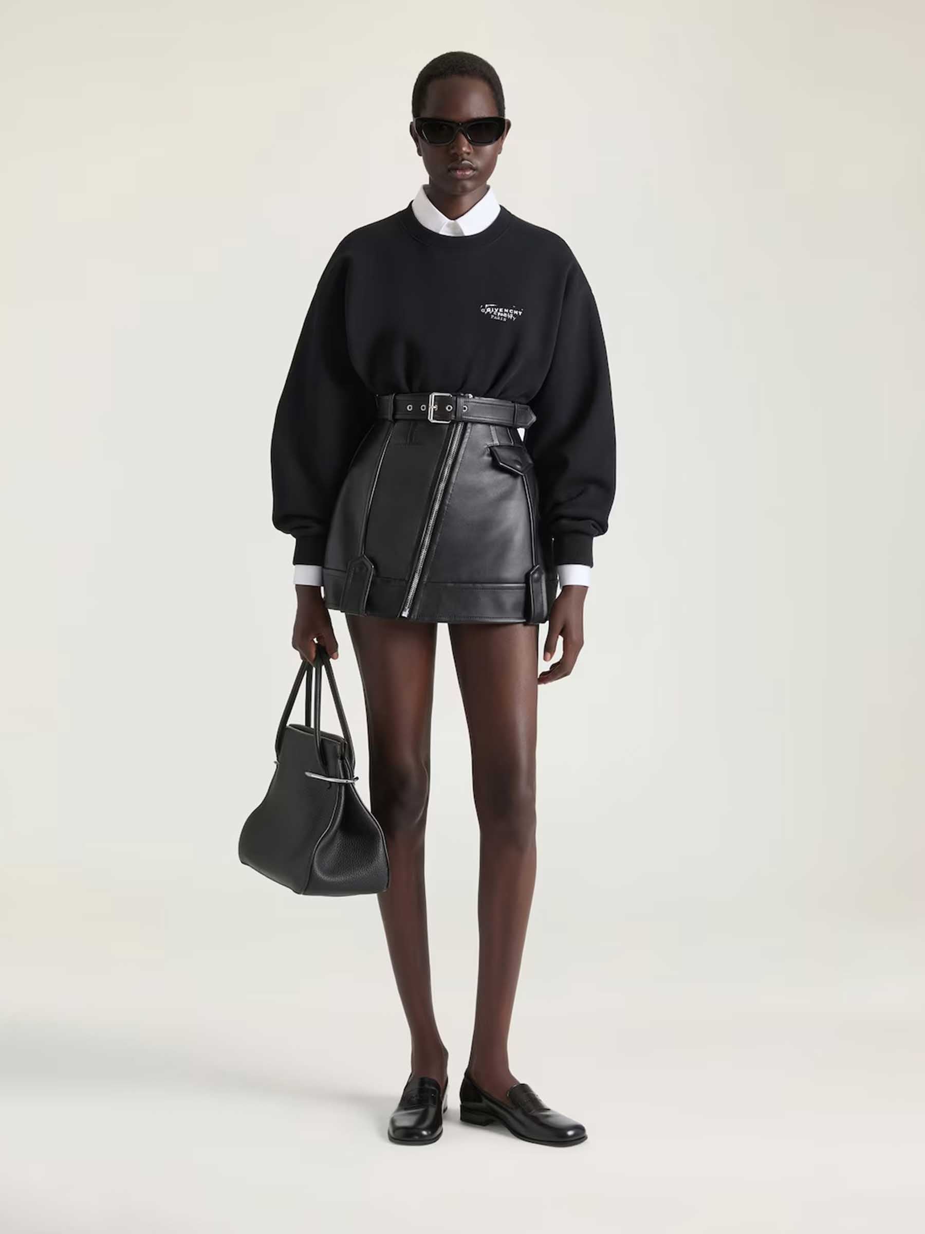 Givenchy Mujer Barcelona Sudadera Cuello Redondo color Negro sku 715-000224 01 - Foto 2