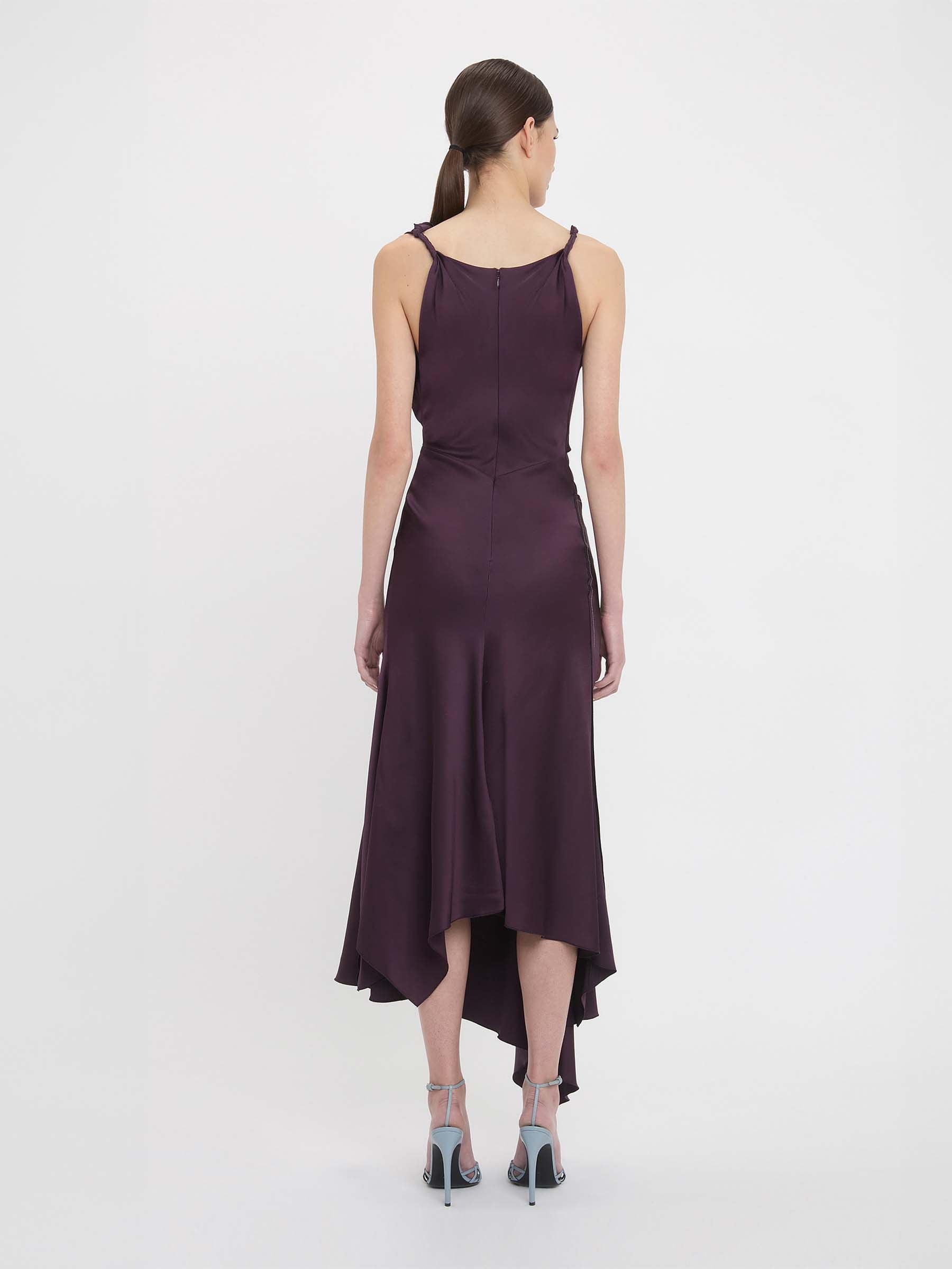 Victoria Beckham – Victoria Beckham Asymmetrical Midi Dress in Barcelona or Shop Online Mujer 721-000371 01