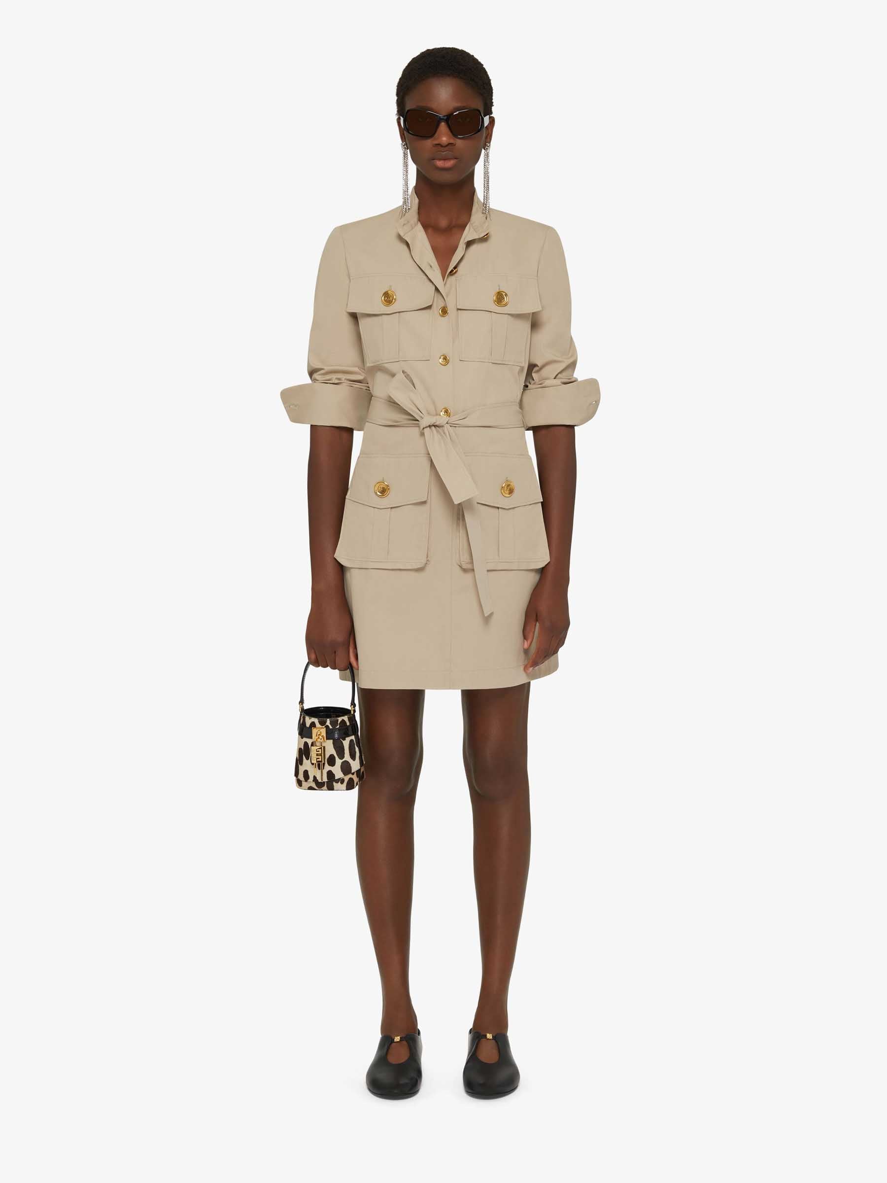 Givenchy Mujer Barcelona Vestido Mini Safari color Taupe sku 731-005989 01 - Foto 2