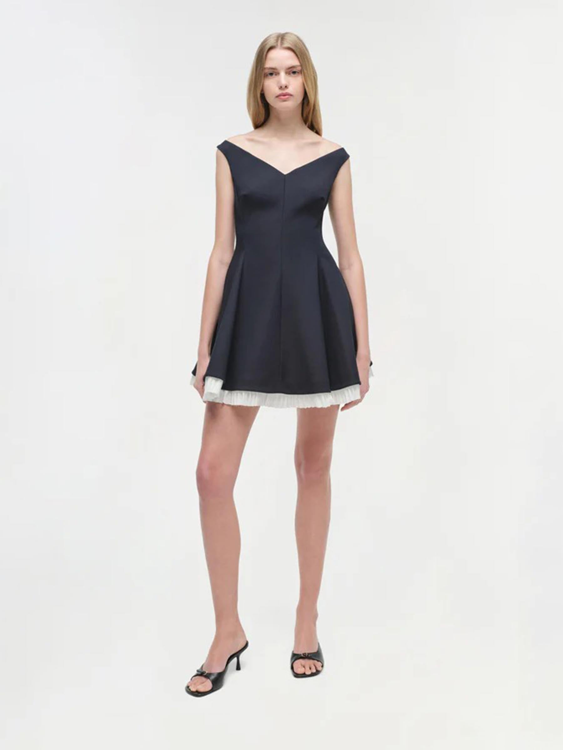 Simkhai Mujer Barcelona Vestido Mini Plisado Dorothie color Negro sku 731-006111 01 - Foto 2