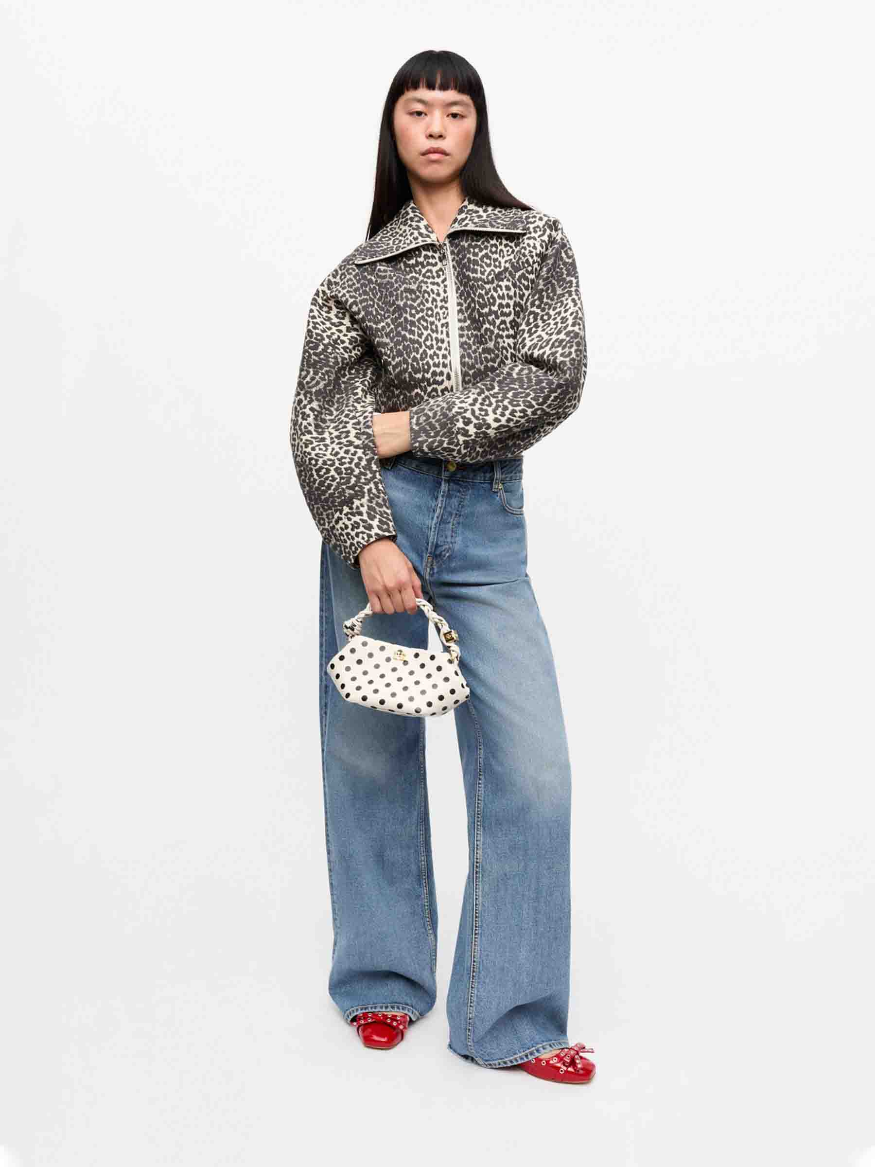 Ganni Mujer Barcelona Cazadora Cropped Cremallera color Leopardo sku 741-002227 01 - Foto 2