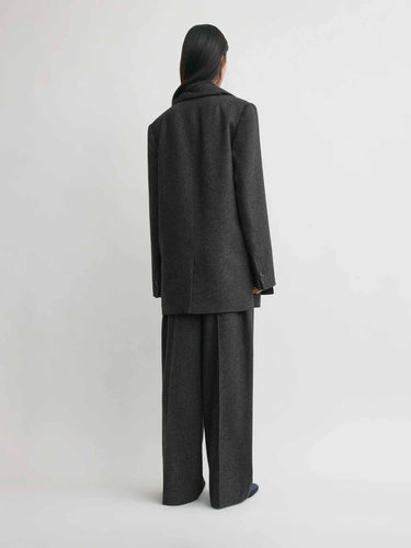 TOTEME Mujer Barcelona Blazer Recta Bufanda color Gris Oscuro sku 741-002277 01 - Foto 3