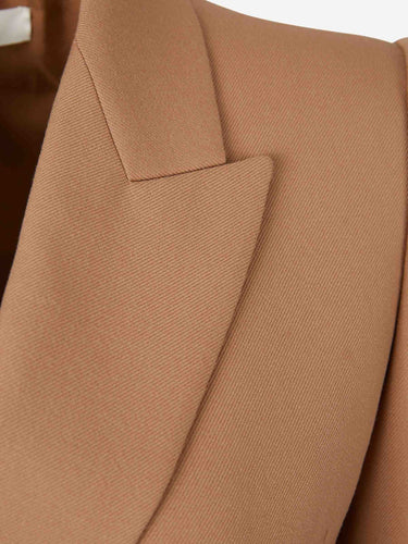 Chloé Mujer Barcelona Blazer Doble Cruce color Camel sku 741-002301 01 - Foto 3
