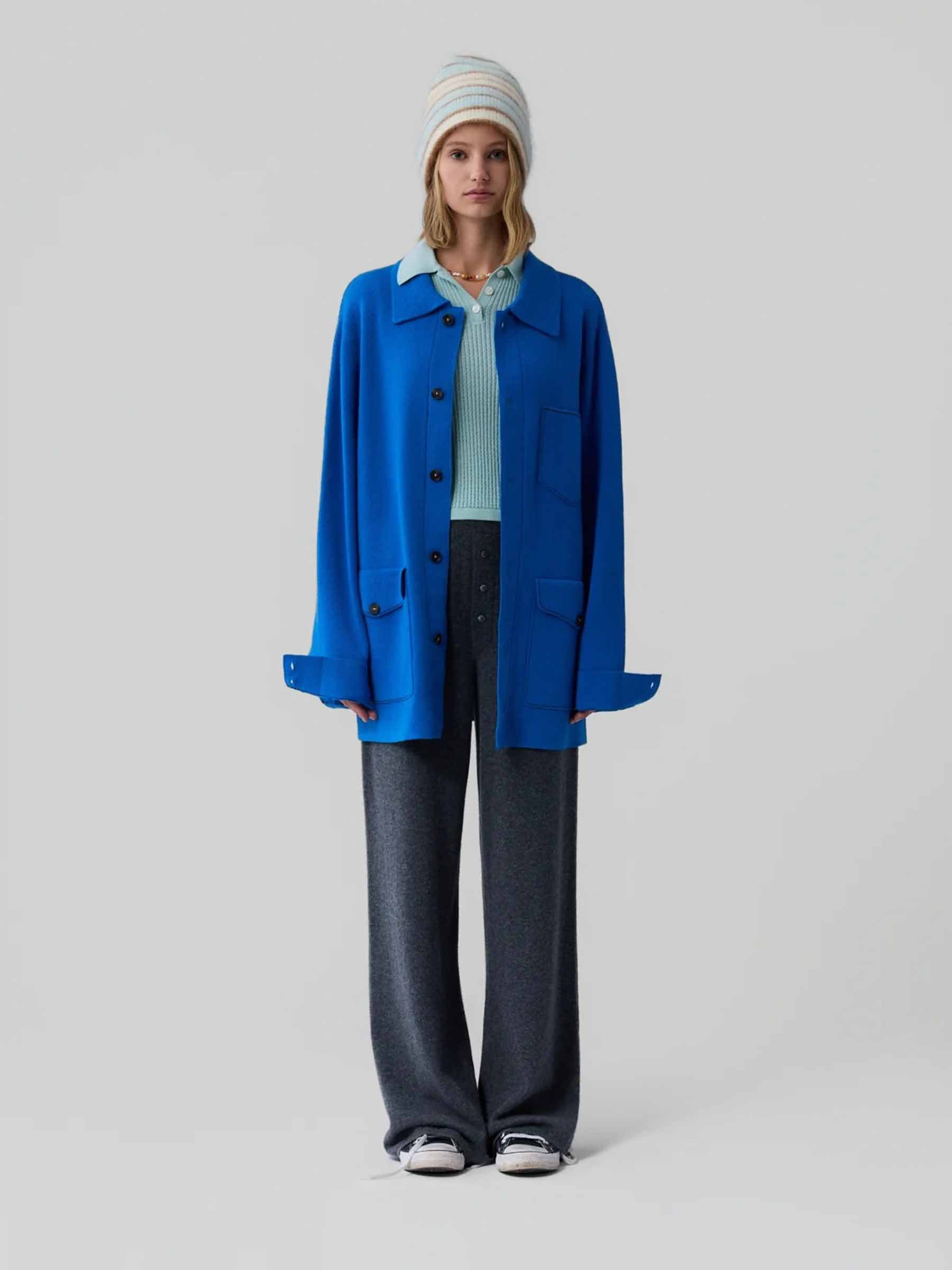 Guest in Residence Mujer Barcelona Sobrecamisa Punto Lisa color Azul sku 741-002318 01 - Foto 2